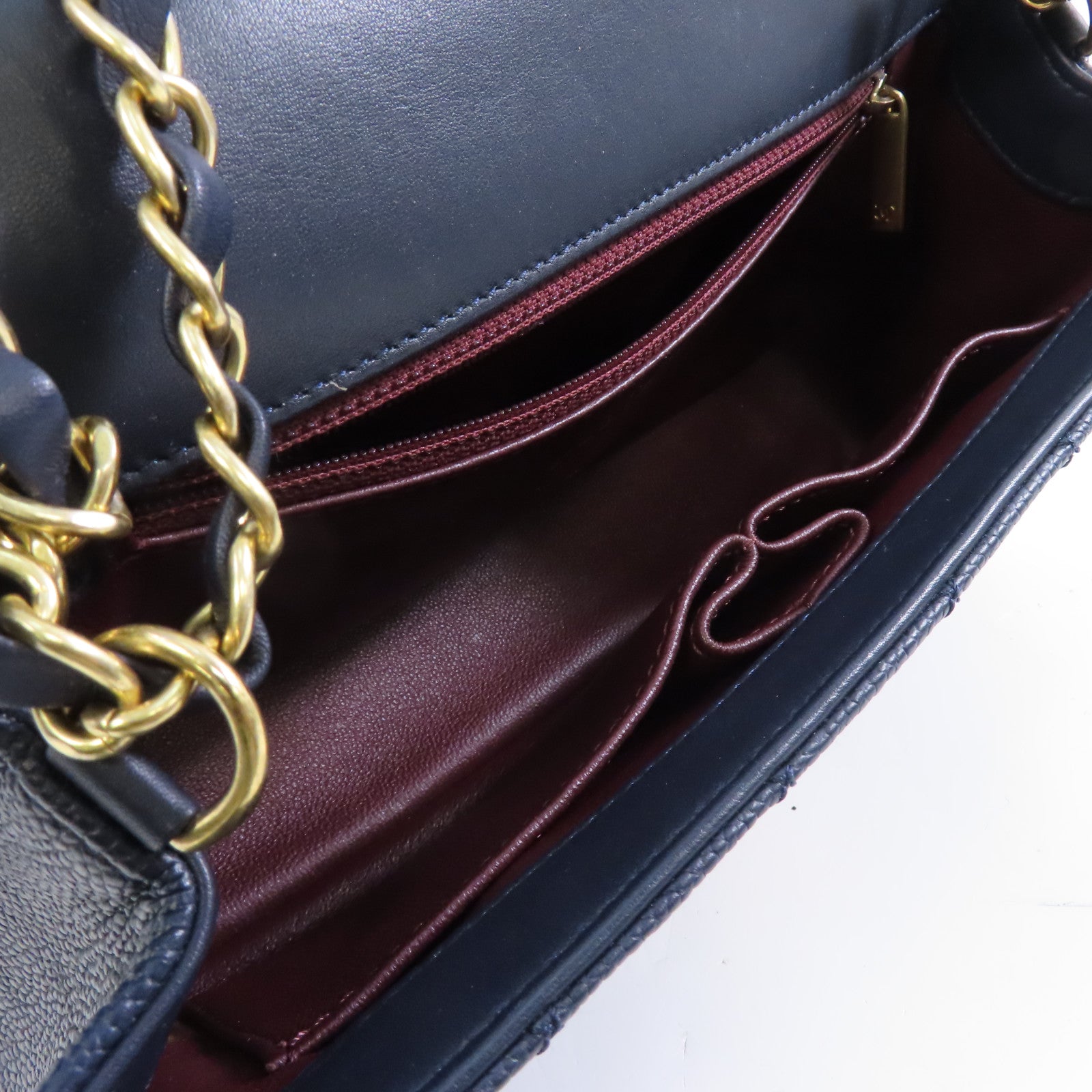 CHANEL 菱格牛皮皮革Chain Shoulder金扣鏈帶肩背袋深藍色