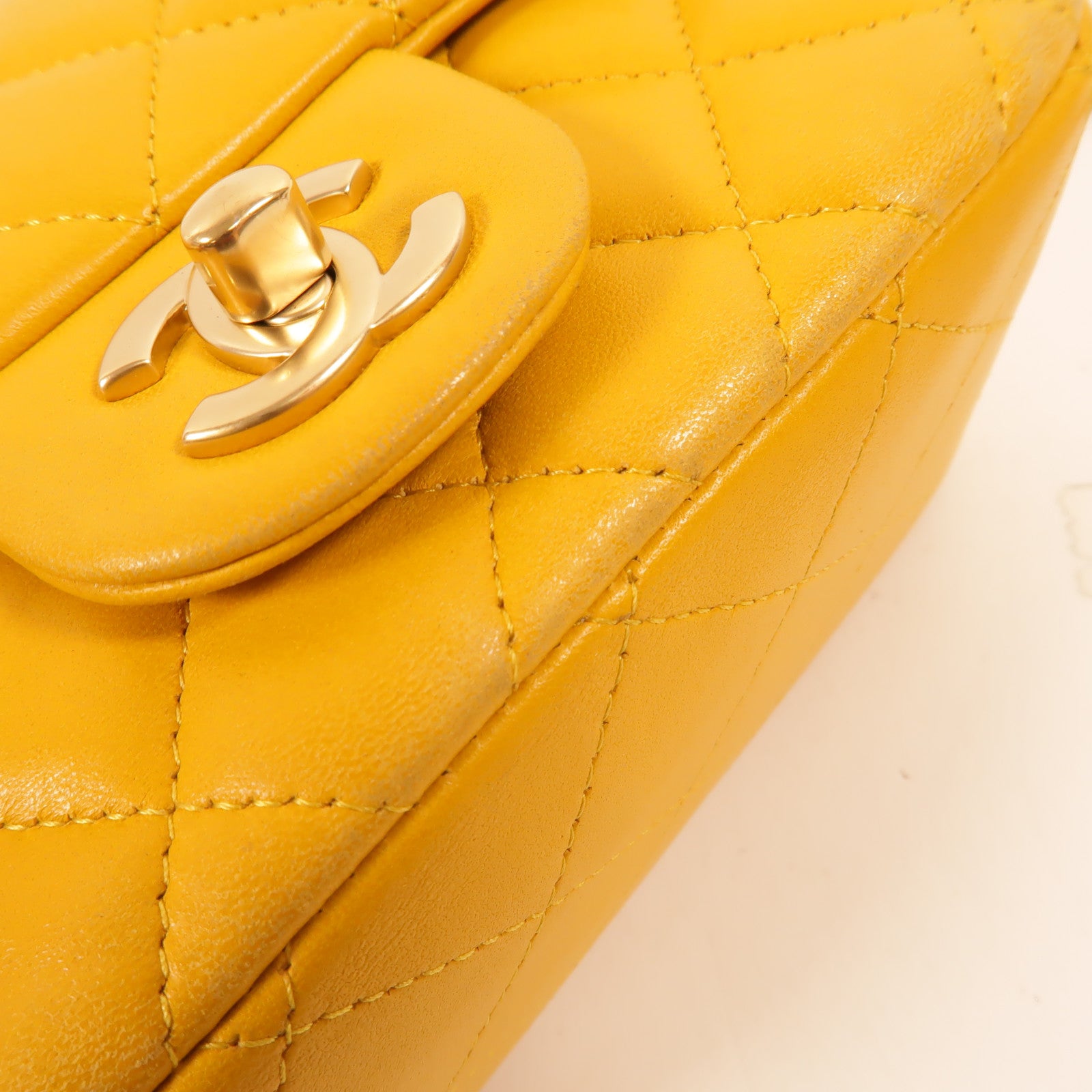 CHANEL 羊皮皮革Mini Classic 17鏈帶肩背袋