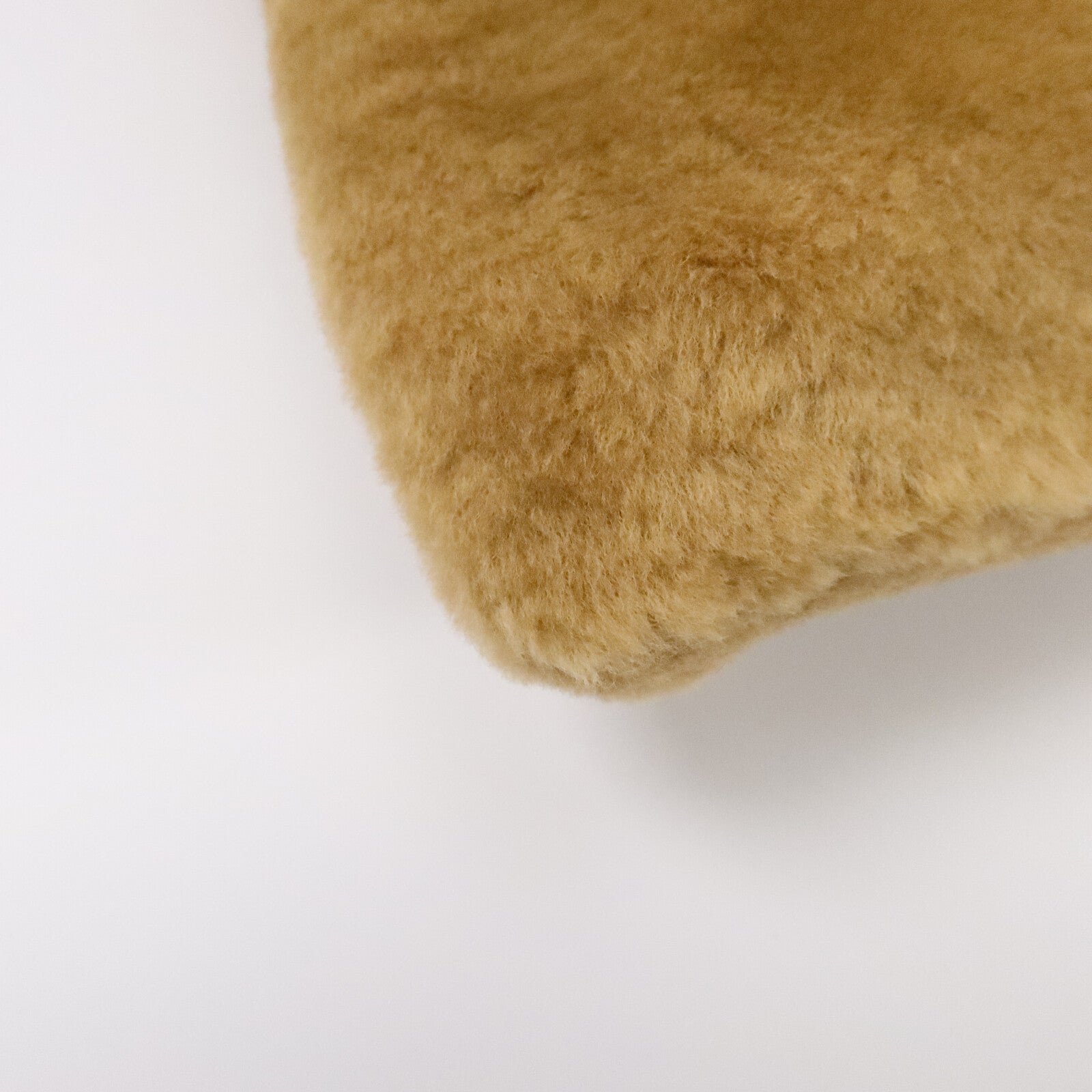 FENDI 羊毛Shoulder Bag肩背袋