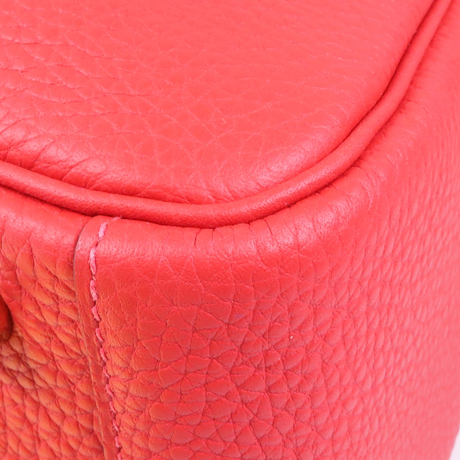 HERMES Clemence皮革Lindy 26金扣手挽肩背兩用袋Vermillon
