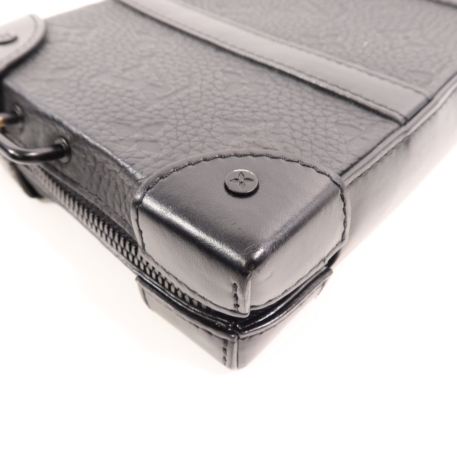 LOUIS VUITTON Monogram Taurillon Soft Trunk Wallet肩背袋