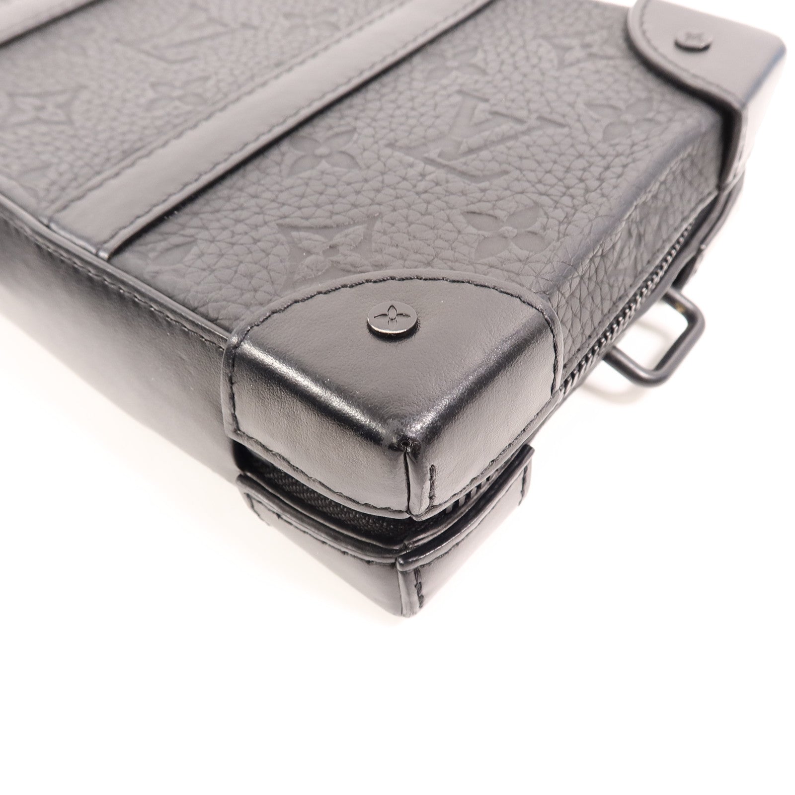 LOUIS VUITTON Monogram Taurillon Soft Trunk Wallet肩背袋
