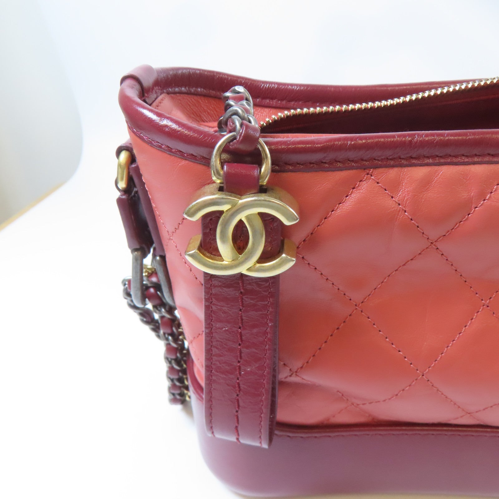 CHANEL 【激減優惠】菱格牛皮皮革Gabrielle Hobo Mini銀扣/金扣鏈帶肩背袋紅色