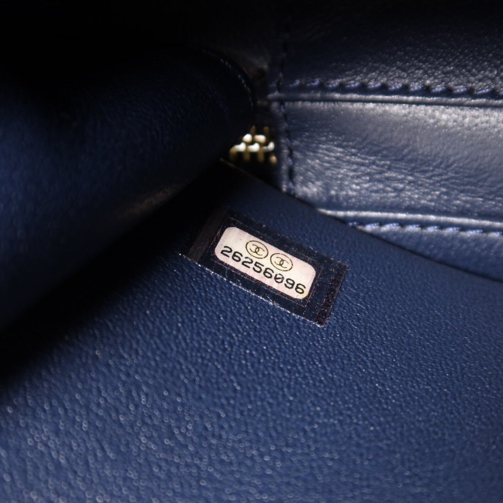 CHANEL 【激減優惠】牛皮皮革Vanity Case金扣鏈帶手挽肩背兩用袋