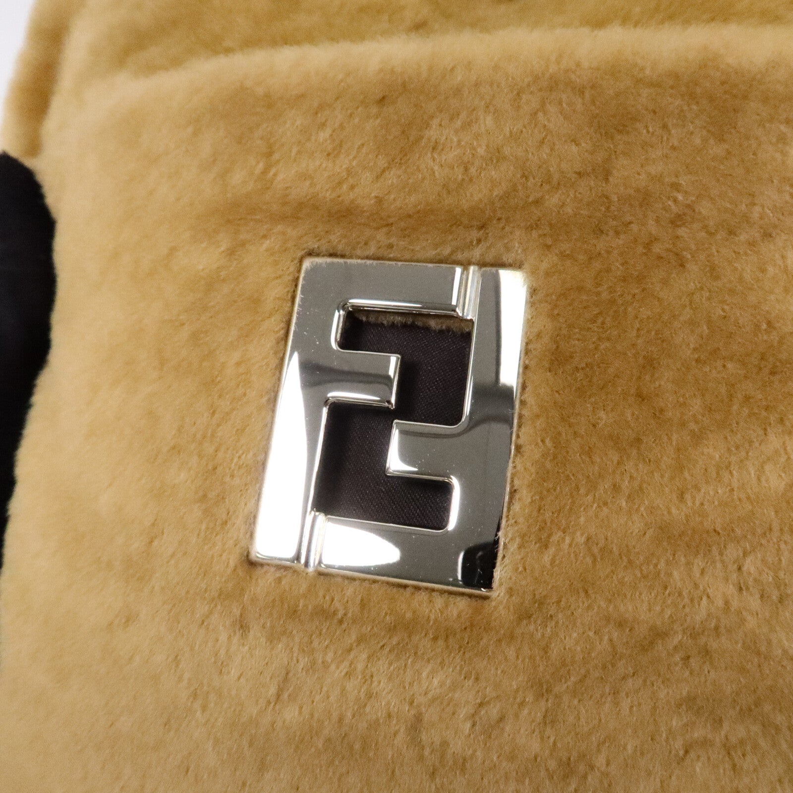 FENDI 羊毛Shoulder Bag肩背袋