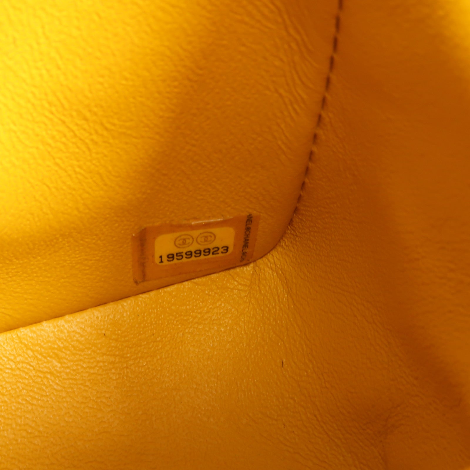 CHANEL 羊皮皮革Mini Classic 17鏈帶肩背袋