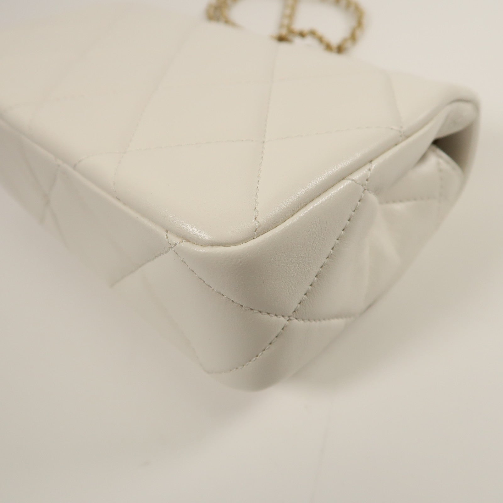 CHANEL 羊皮皮革Chain Shoulder金扣鏈帶肩背袋
