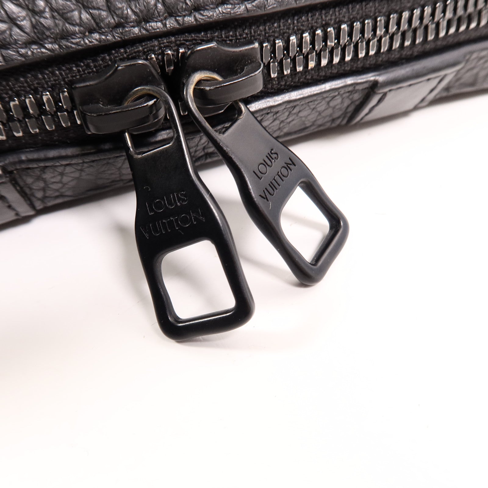 LOUIS VUITTON Monogram Taurillon Soft Trunk Wallet肩背袋