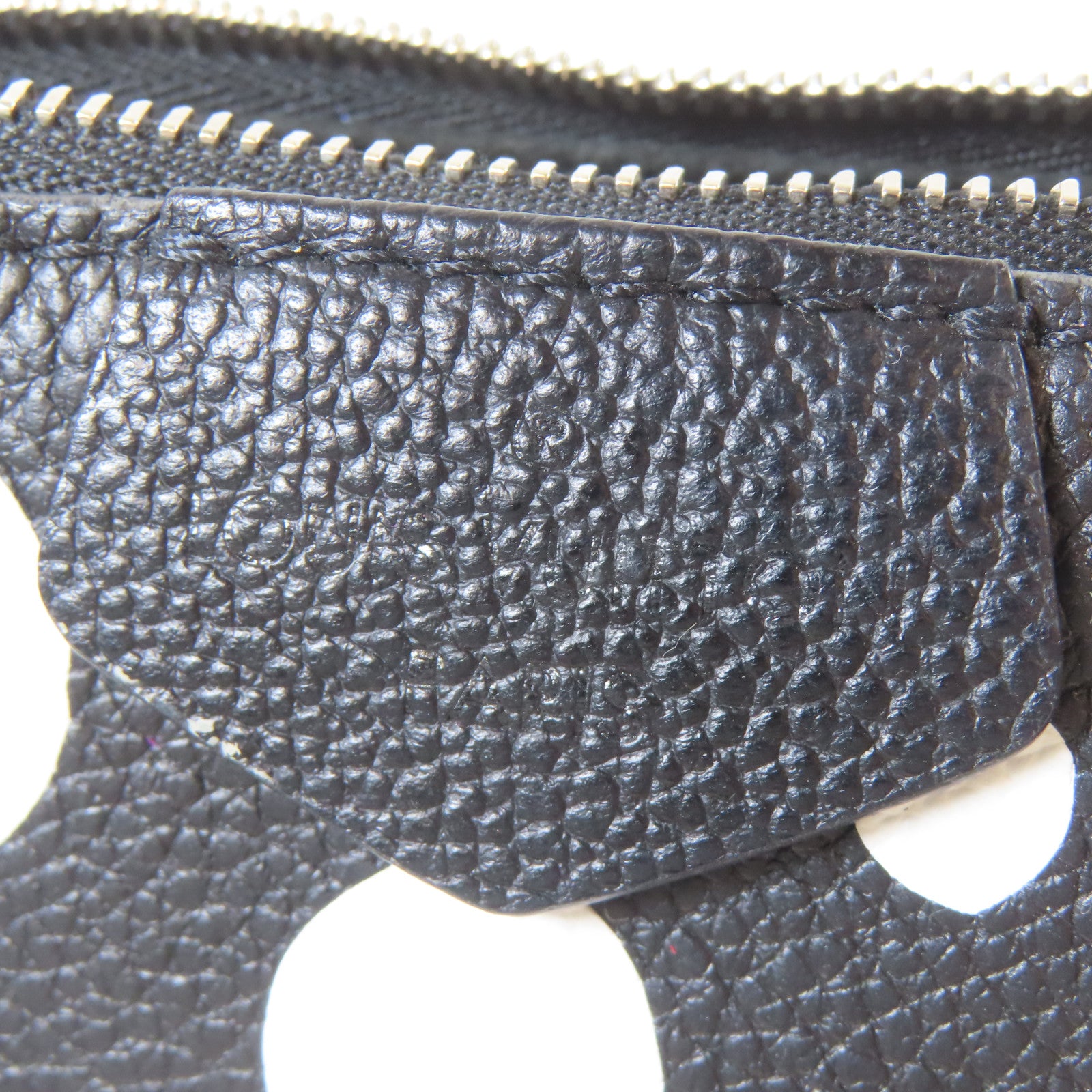LOUIS VUITTON Monogram Empreinte Lv X YK Multi Pochette Accessoires銀扣手挽肩背兩用袋黑色