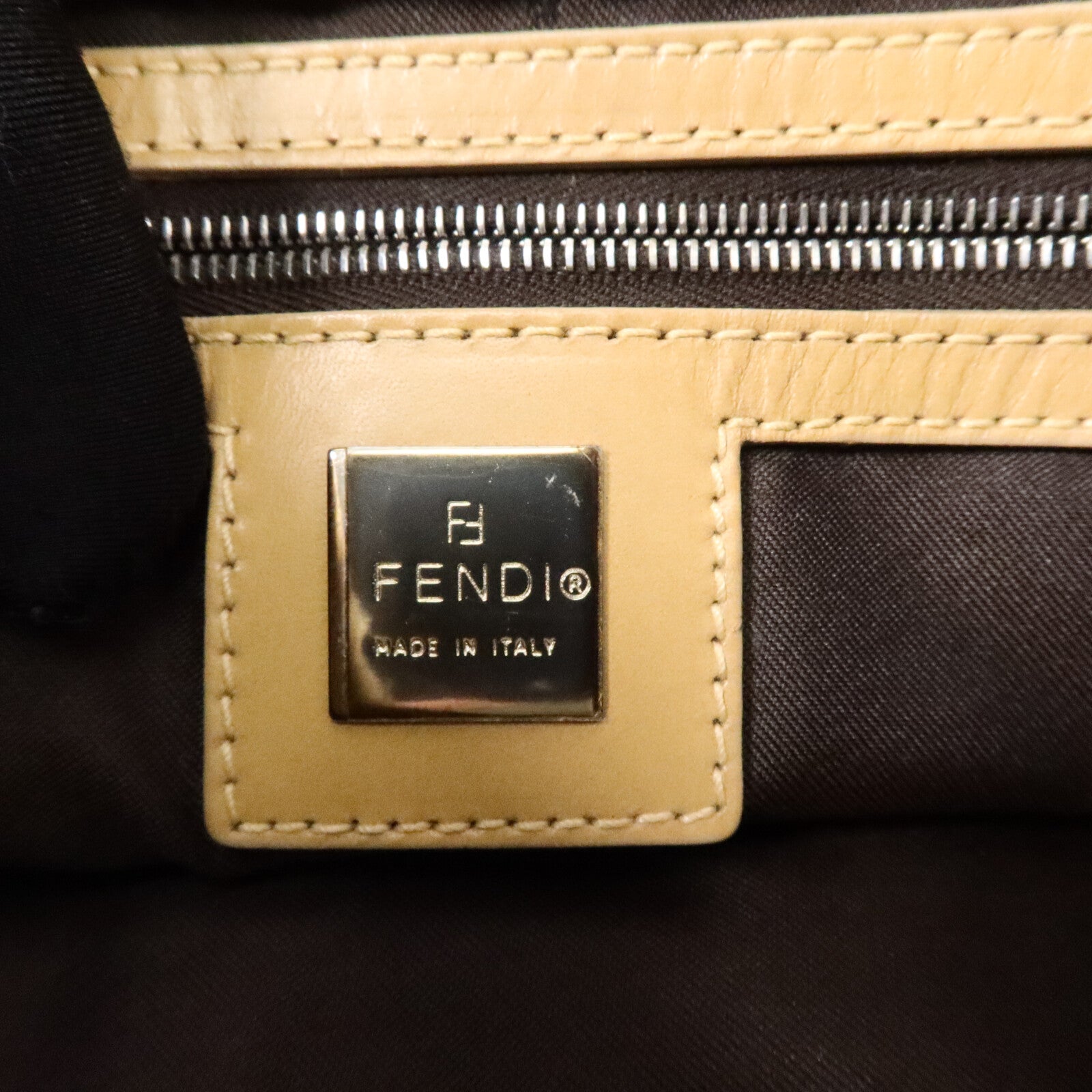 FENDI 羊毛Shoulder Bag肩背袋