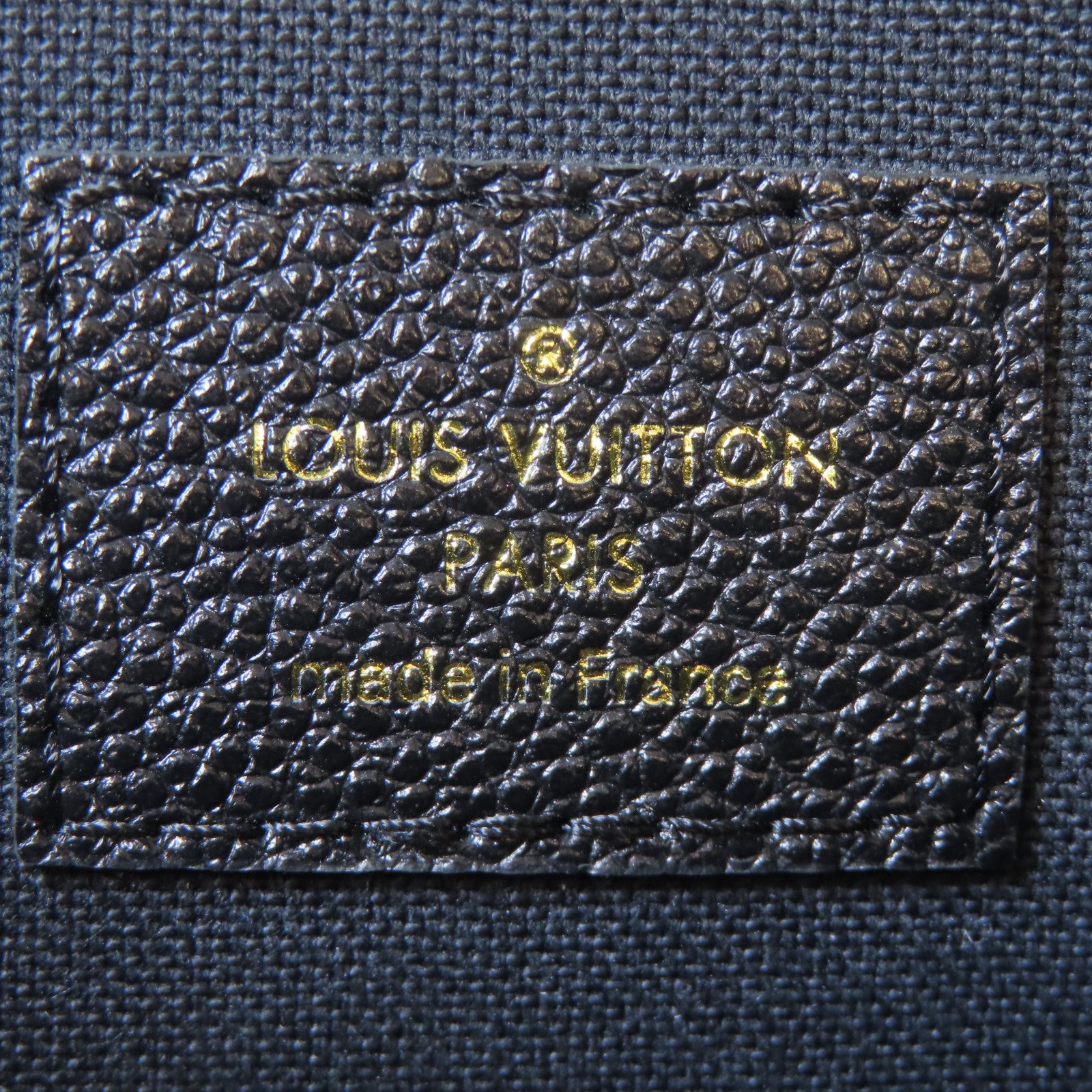 LOUIS VUITTON Monogram Empreinte Daily Pouch金扣手拿包黑色