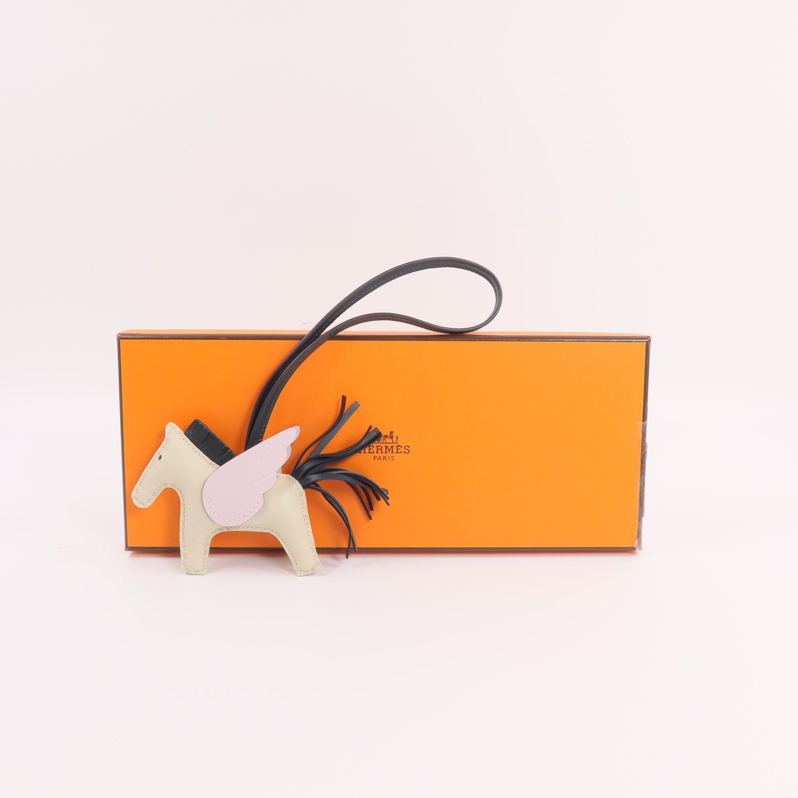 HERMES Milo/Swift皮革Rodeo Pegase PM掛飾Craie