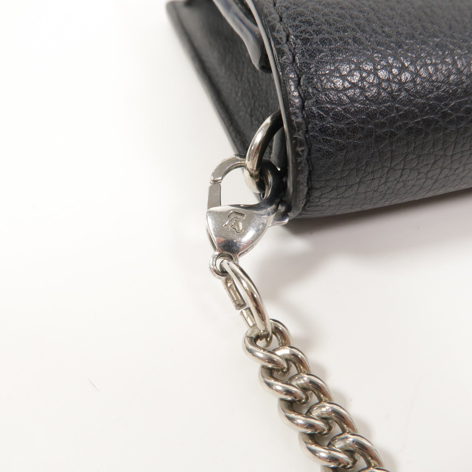 LOUIS VUITTON 牛皮皮革Mylockme鏈帶肩背袋