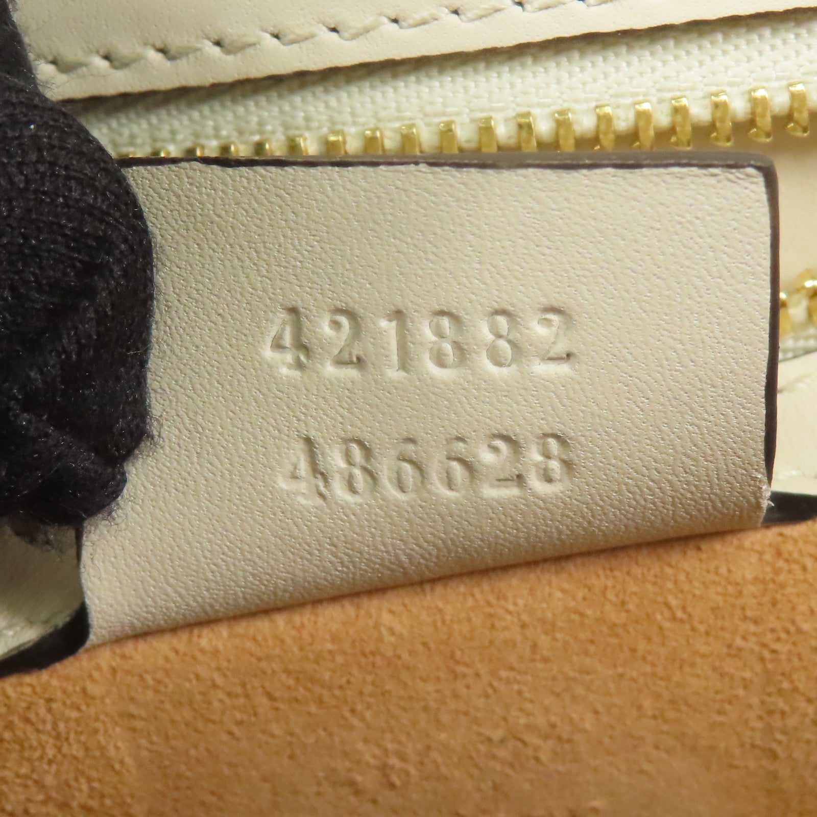 GUCCI 牛皮皮革Sylvia Bag金扣肩背袋