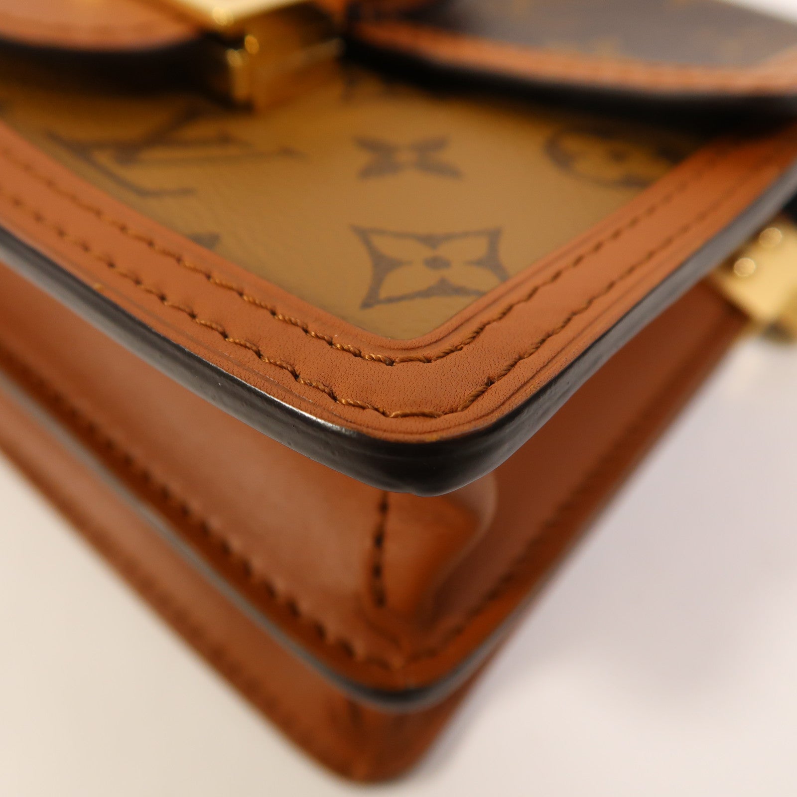 LOUIS VUITTON 【激減優惠】Monogram Reverse Mini Dauphine金扣肩背袋