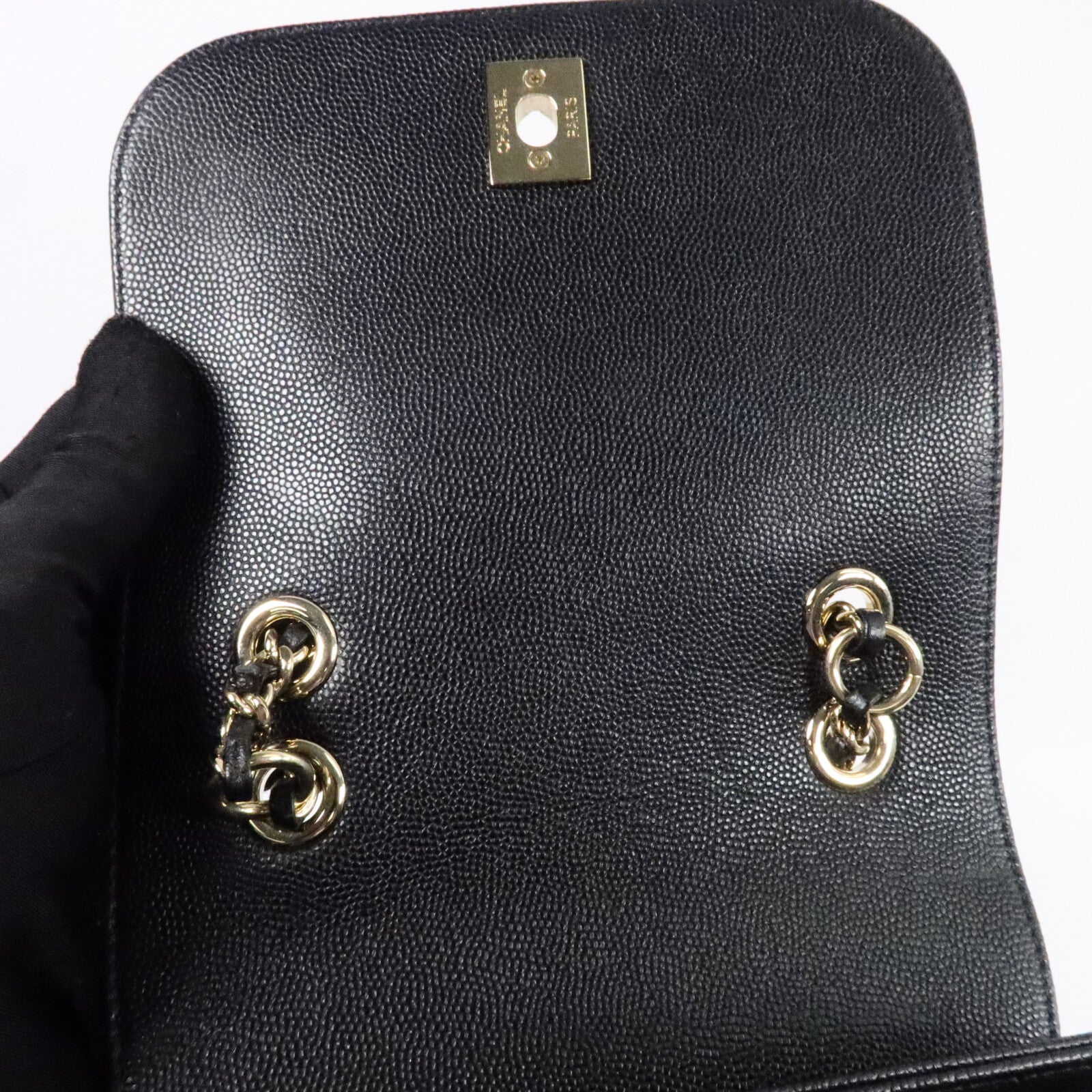 CHANEL 牛皮皮革Business Affinity Backpack鏈帶背包