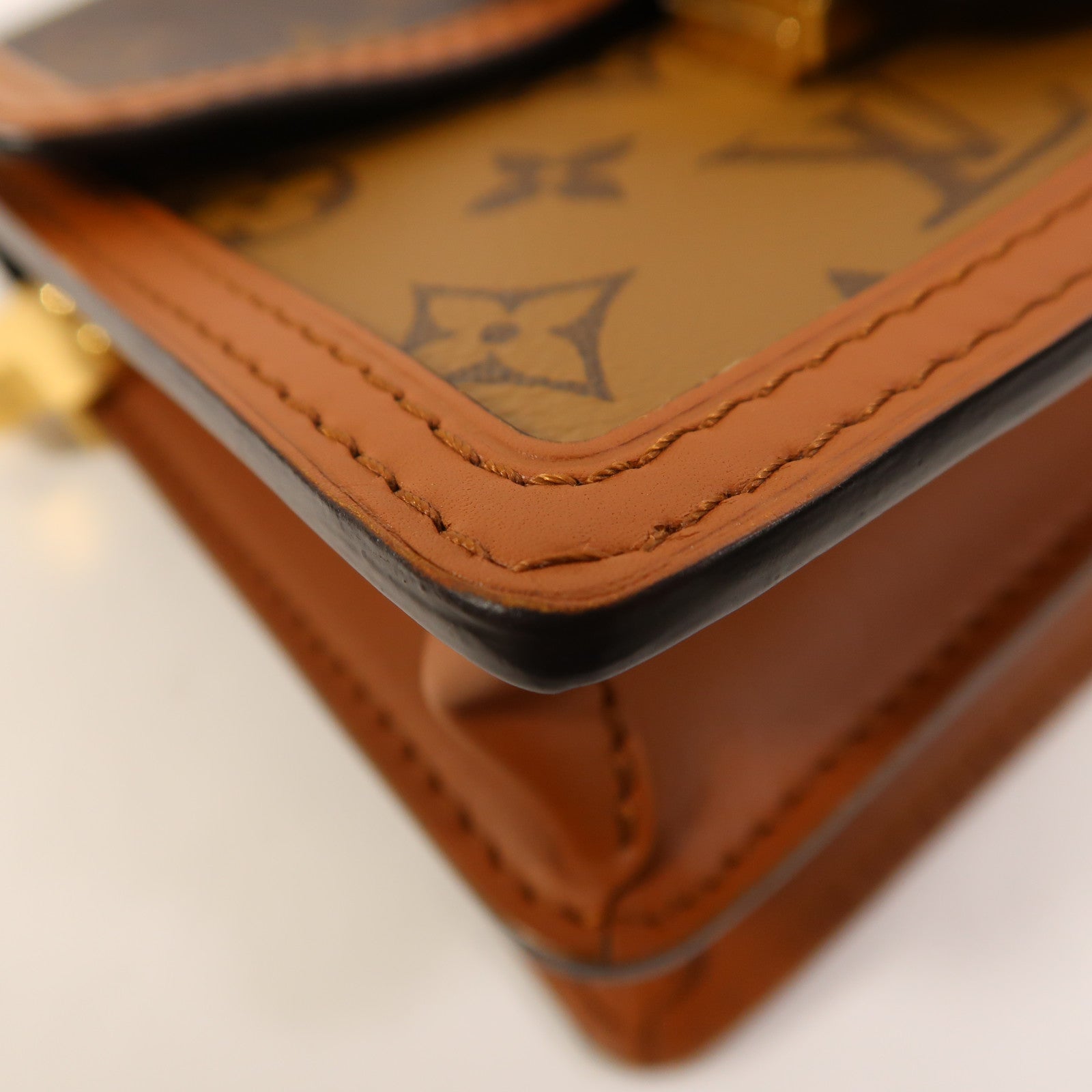LOUIS VUITTON 【激減優惠】Monogram Reverse Mini Dauphine金扣肩背袋