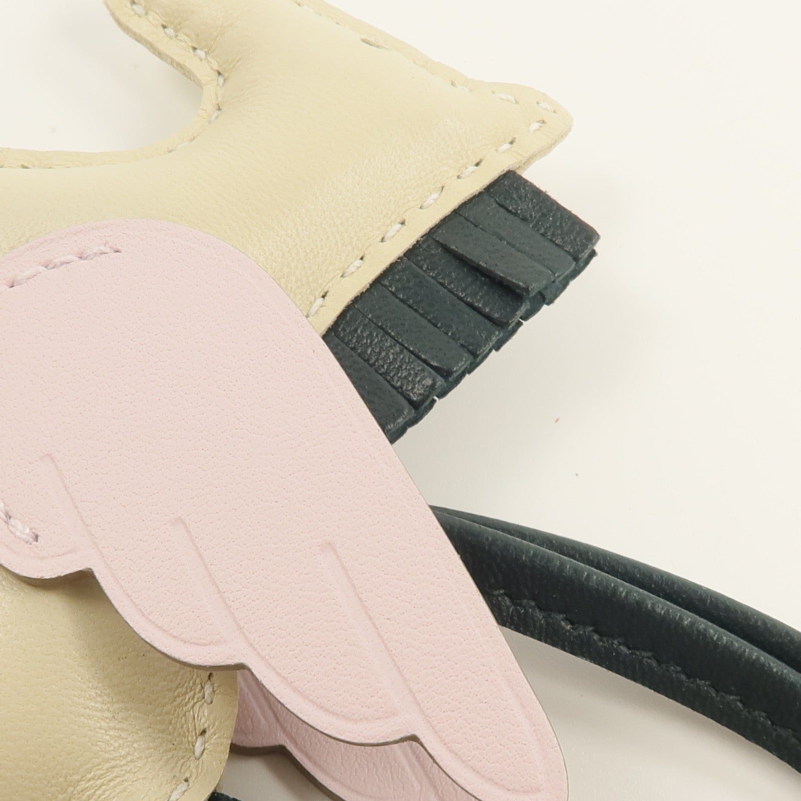 HERMES Milo/Swift皮革Rodeo Pegase PM掛飾Craie
