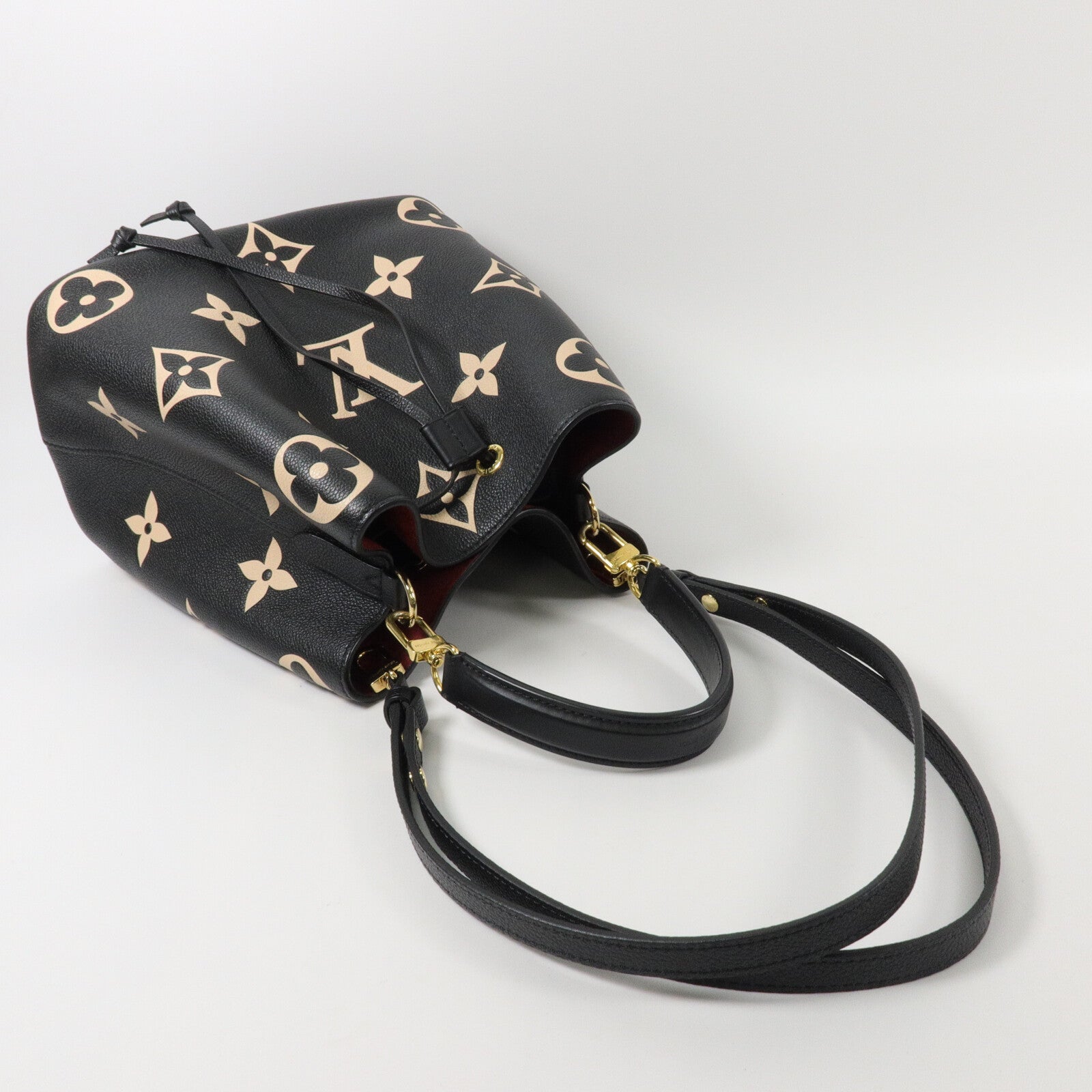 LOUIS VUITTON Monogram Empreinte Bicolor Neo Noe MM手挽肩背兩用袋