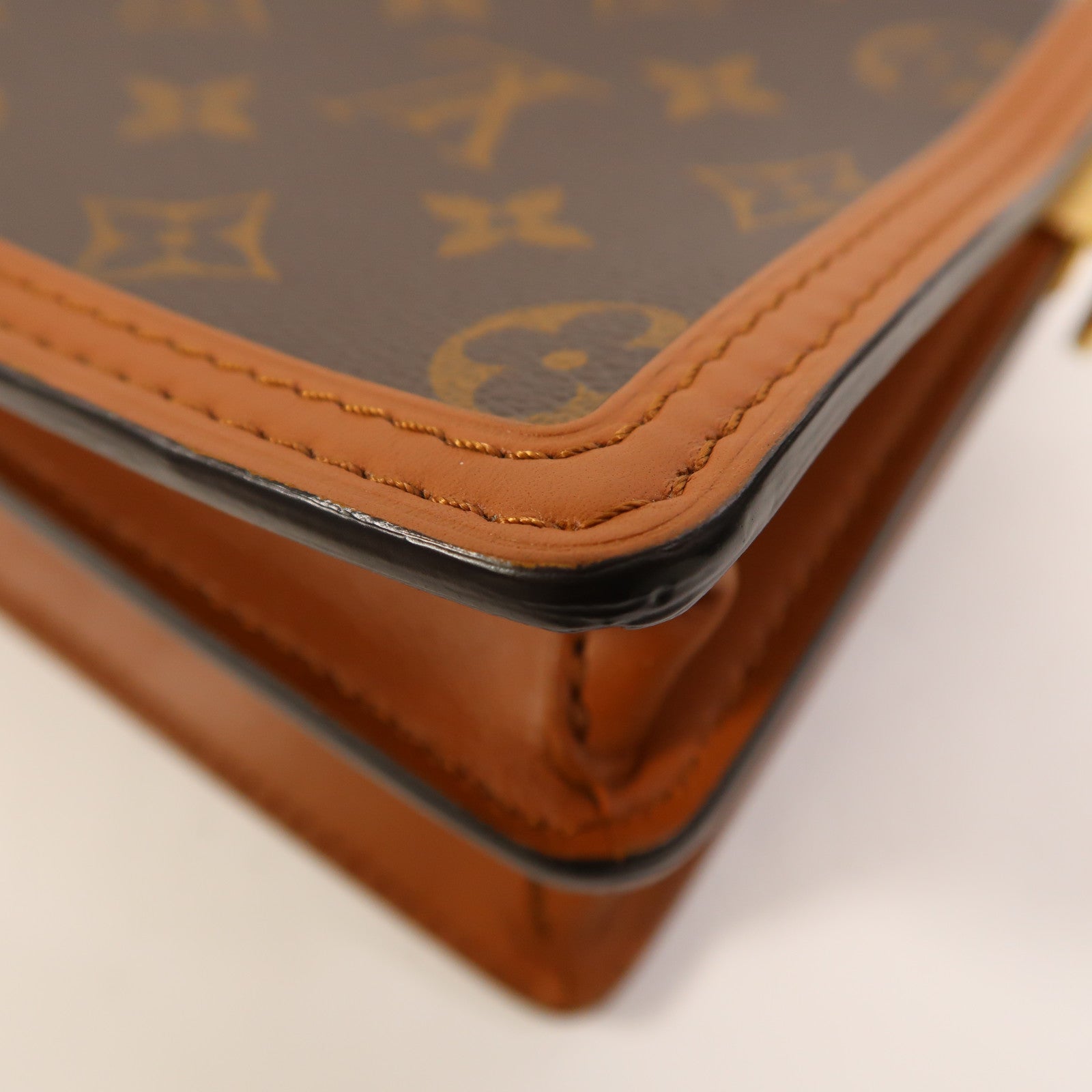 LOUIS VUITTON 【激減優惠】Monogram Reverse Mini Dauphine金扣肩背袋