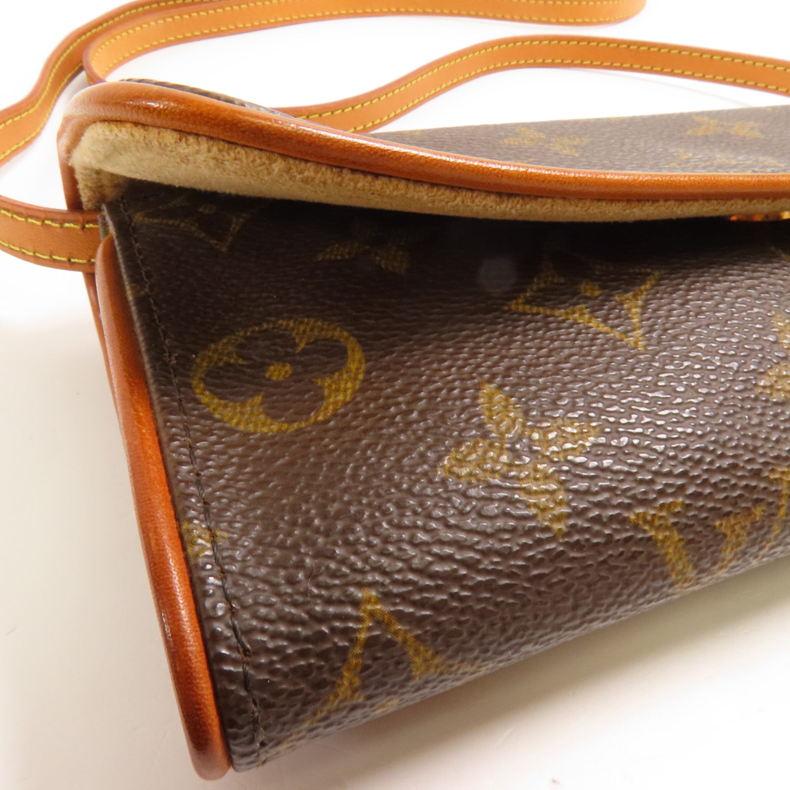 LOUIS VUITTON Monogram Pochette Twin PM金扣肩背袋