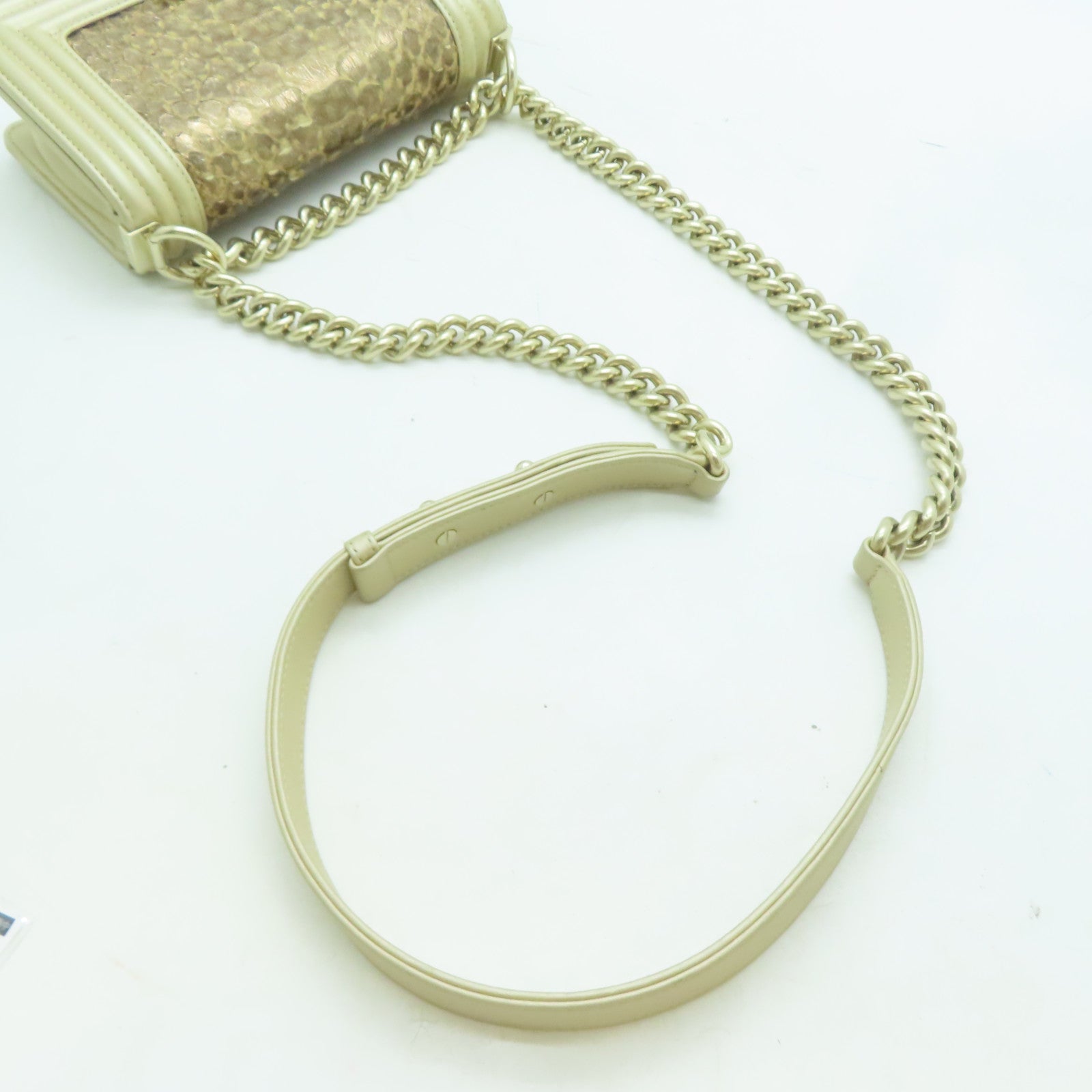 CHANEL **【激減優惠】蛇皮皮革Chain Shoulder金扣鏈帶肩背袋金色