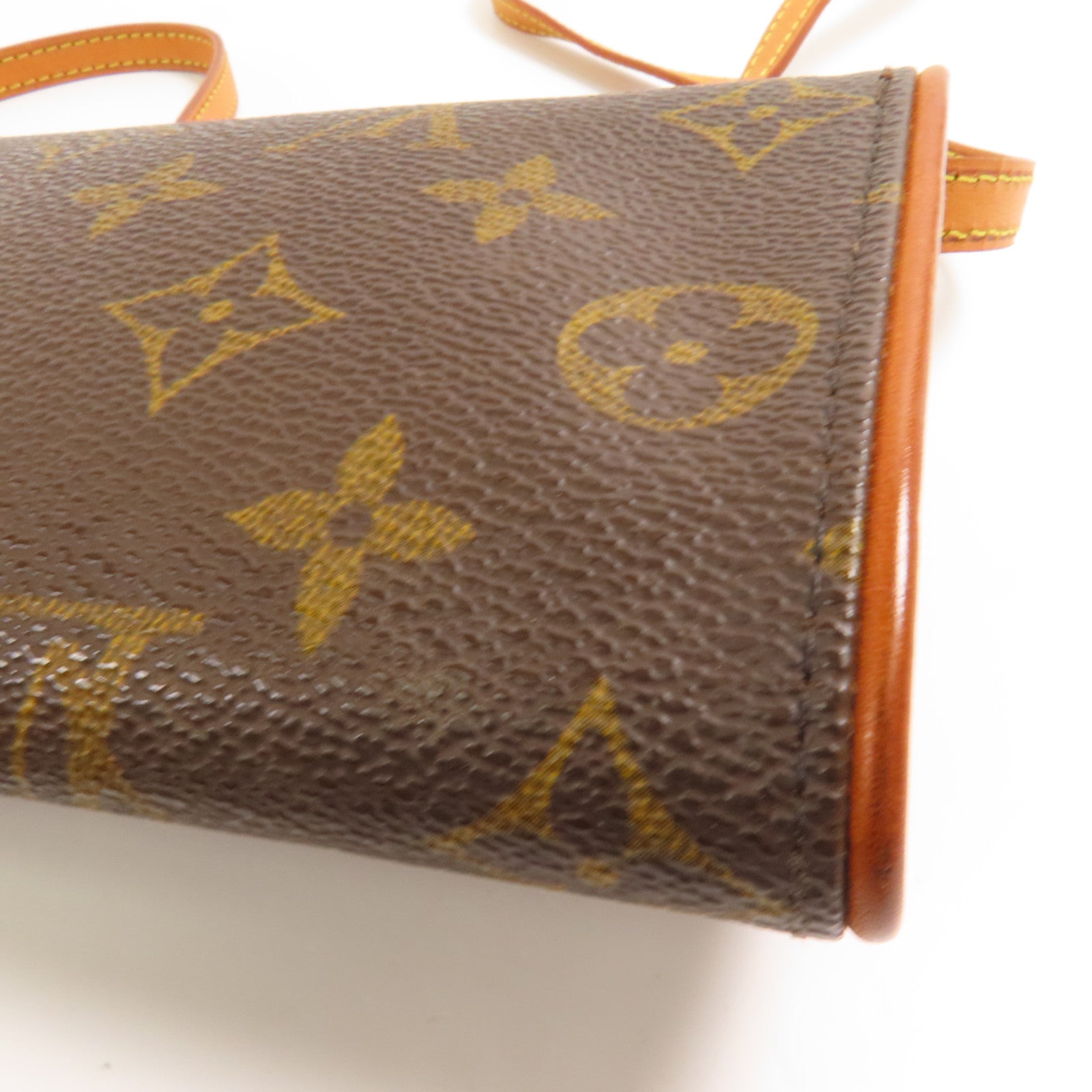 LOUIS VUITTON Monogram Pochette Twin PM金扣肩背袋
