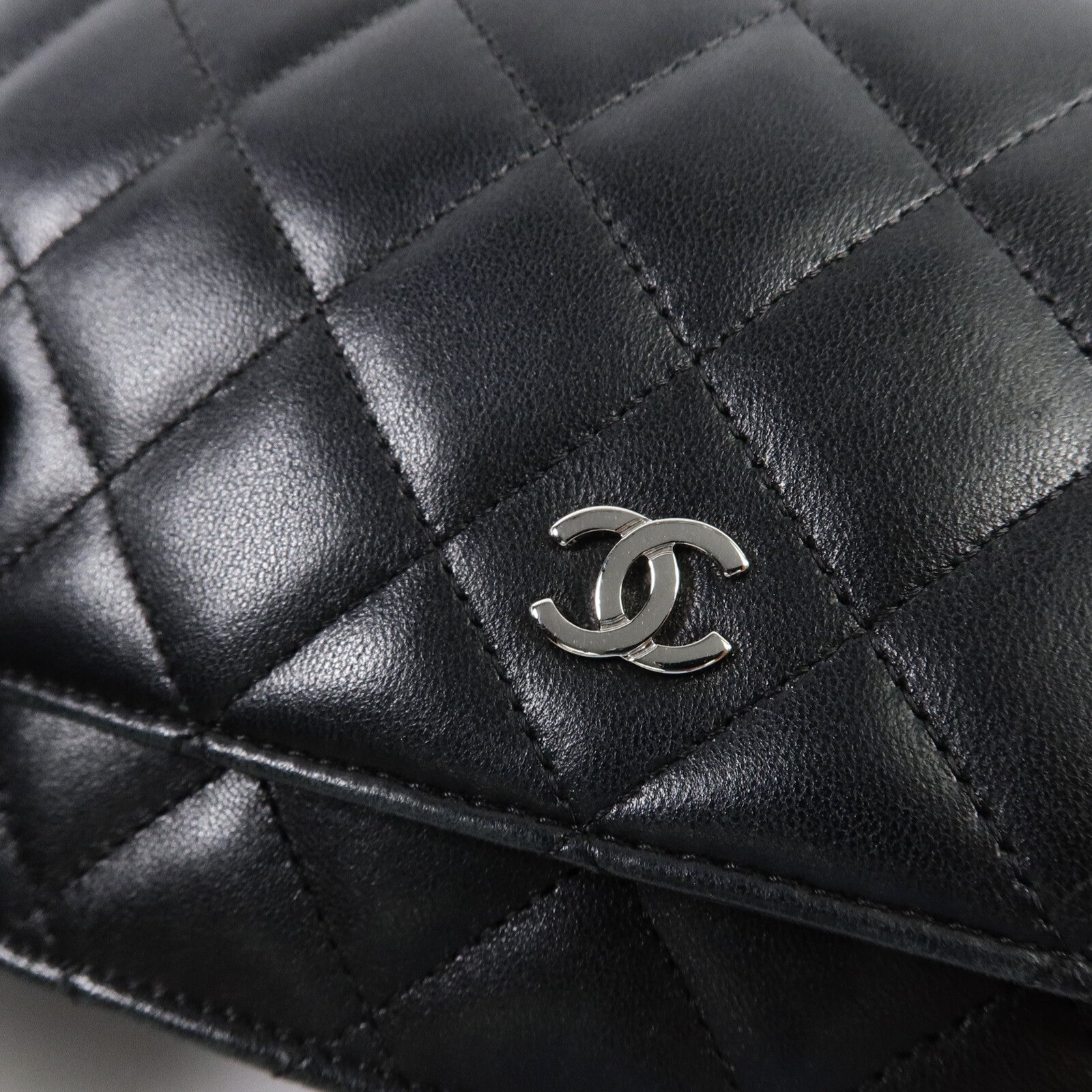 CHANEL 羊皮皮革WOC Wallet On Chain鏈帶肩背袋