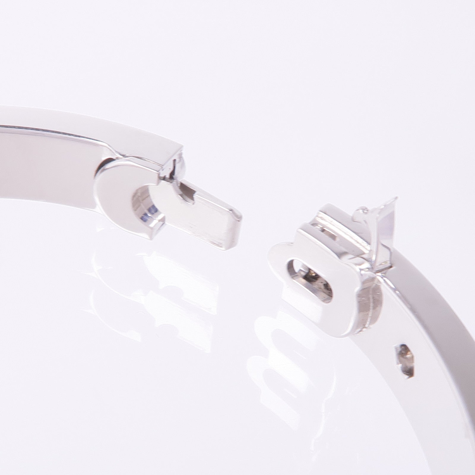 CARTIER 18K白金Love Bangle Full Dia鑽石手鐲