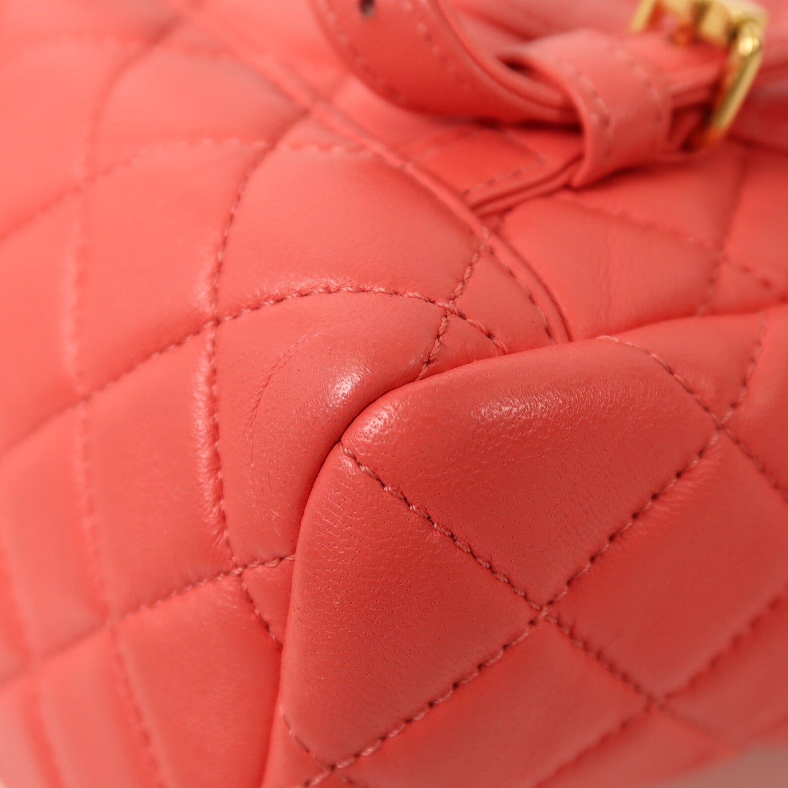 CHANEL 羊皮皮革Backpack金扣鏈帶背包