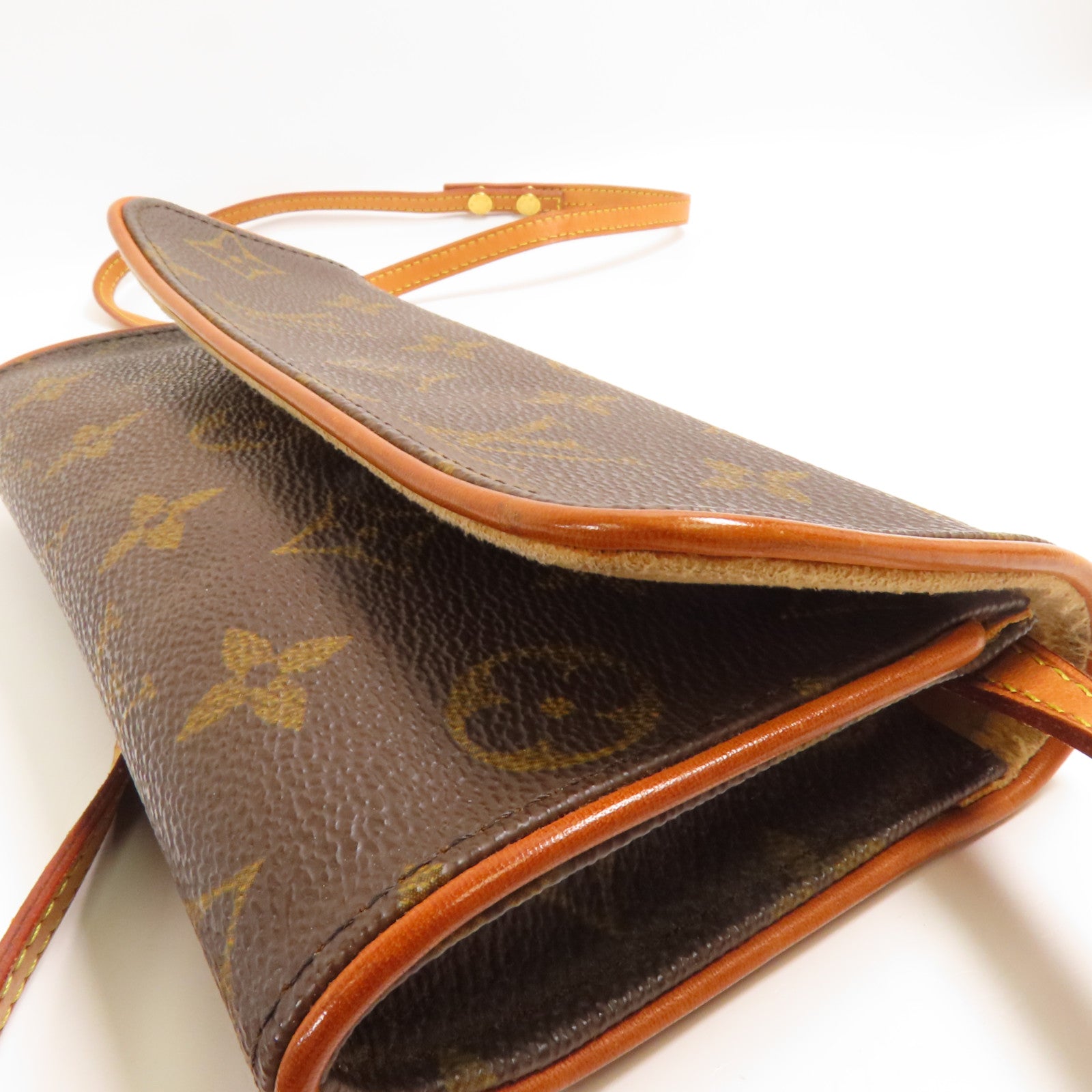 LOUIS VUITTON Monogram Pochette Twin PM金扣肩背袋