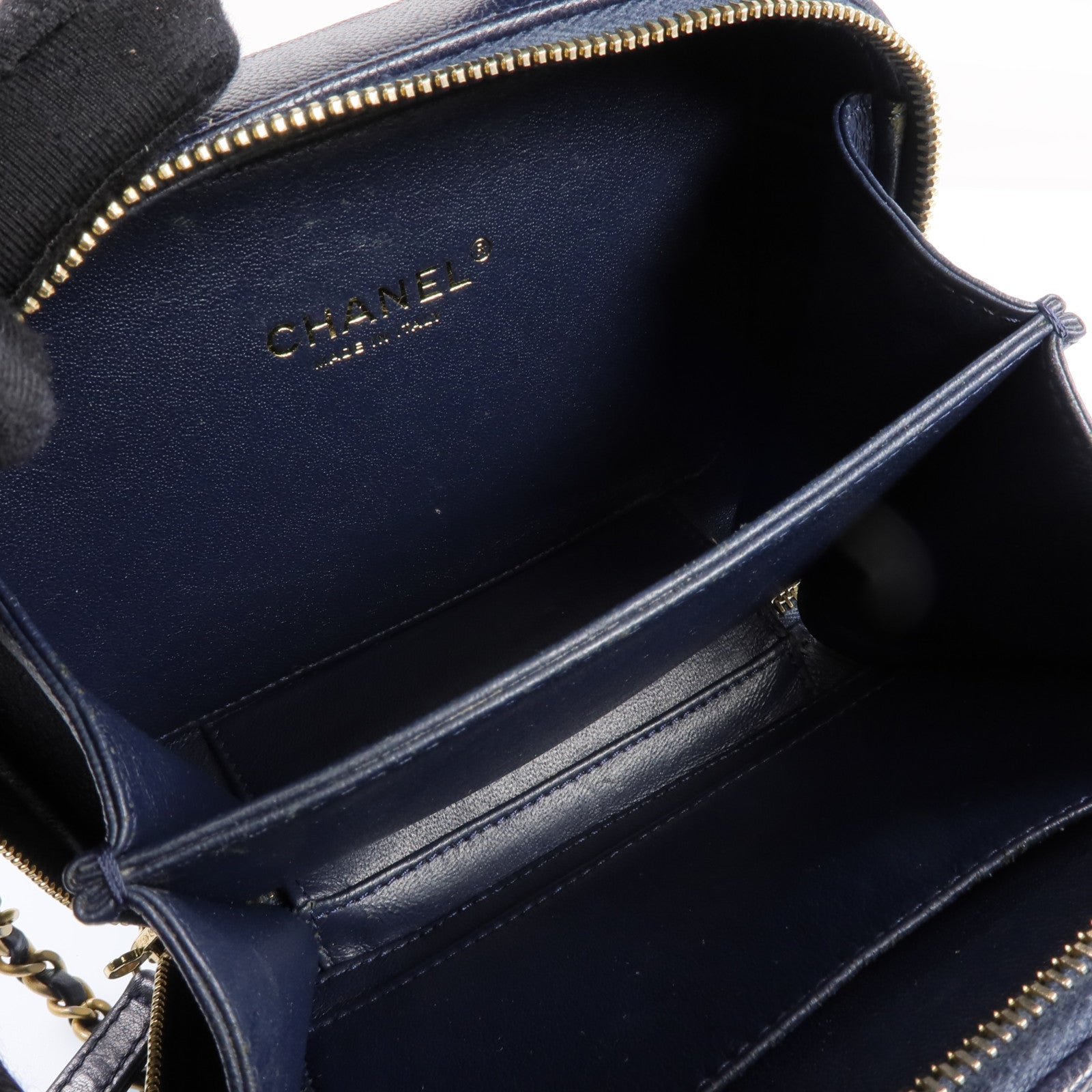 CHANEL 【激減優惠】牛皮皮革Vanity Case金扣鏈帶肩背袋
