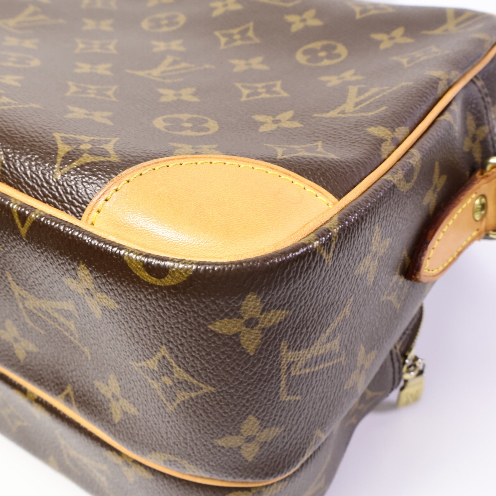 LOUIS VUITTON Monogram Nile金扣肩背袋