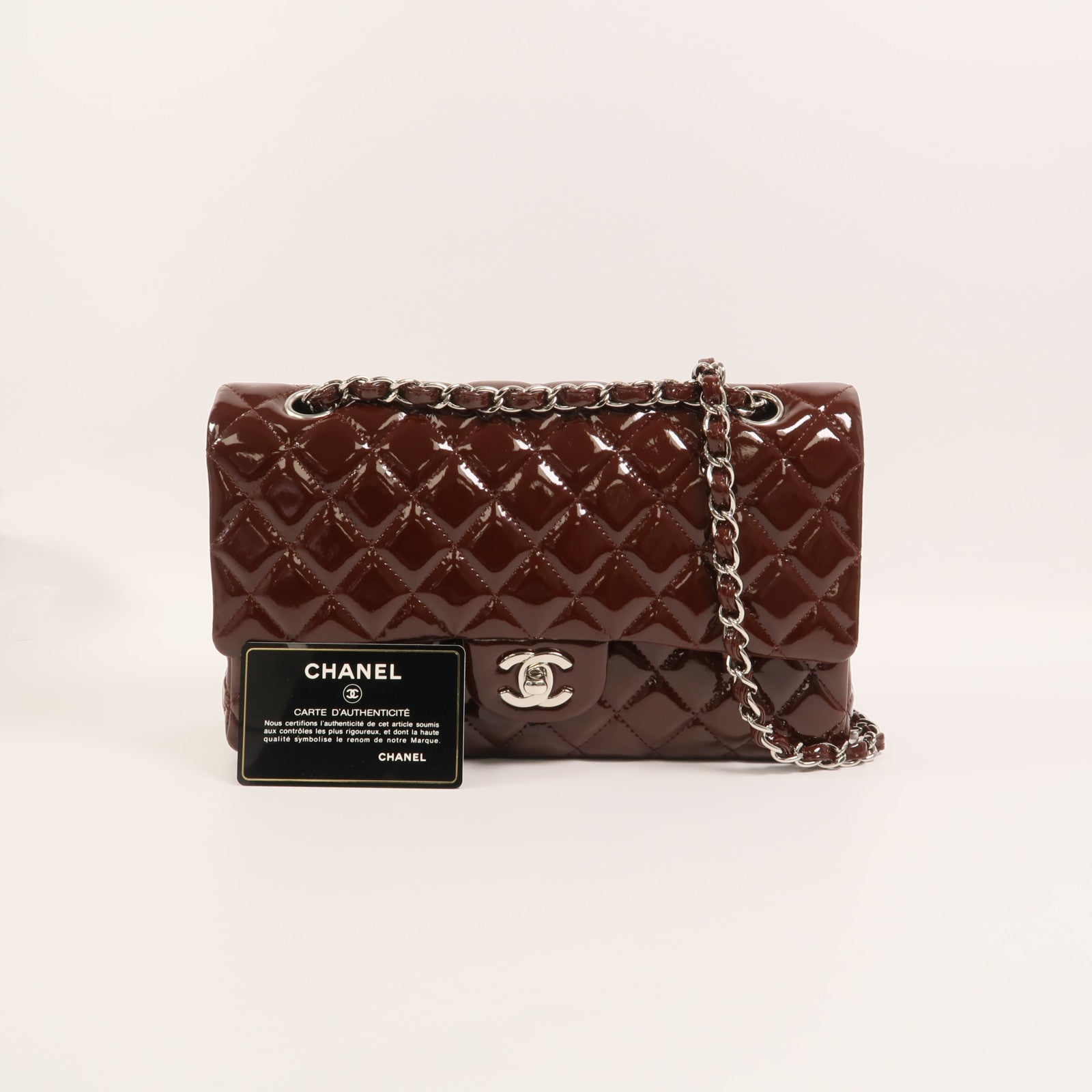 CHANEL 漆皮皮革Classic 25鏈帶肩背袋
