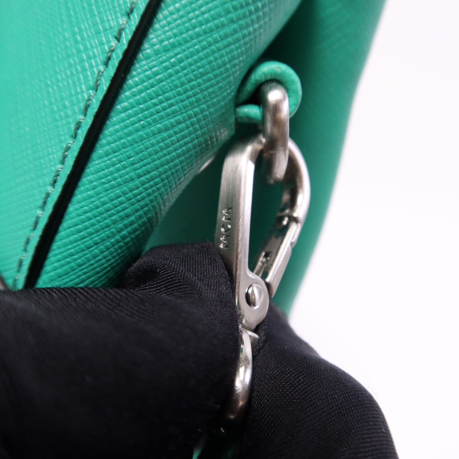 MCM 牛皮皮革2 Way Shoulder Bag銀扣手挽肩背兩用袋