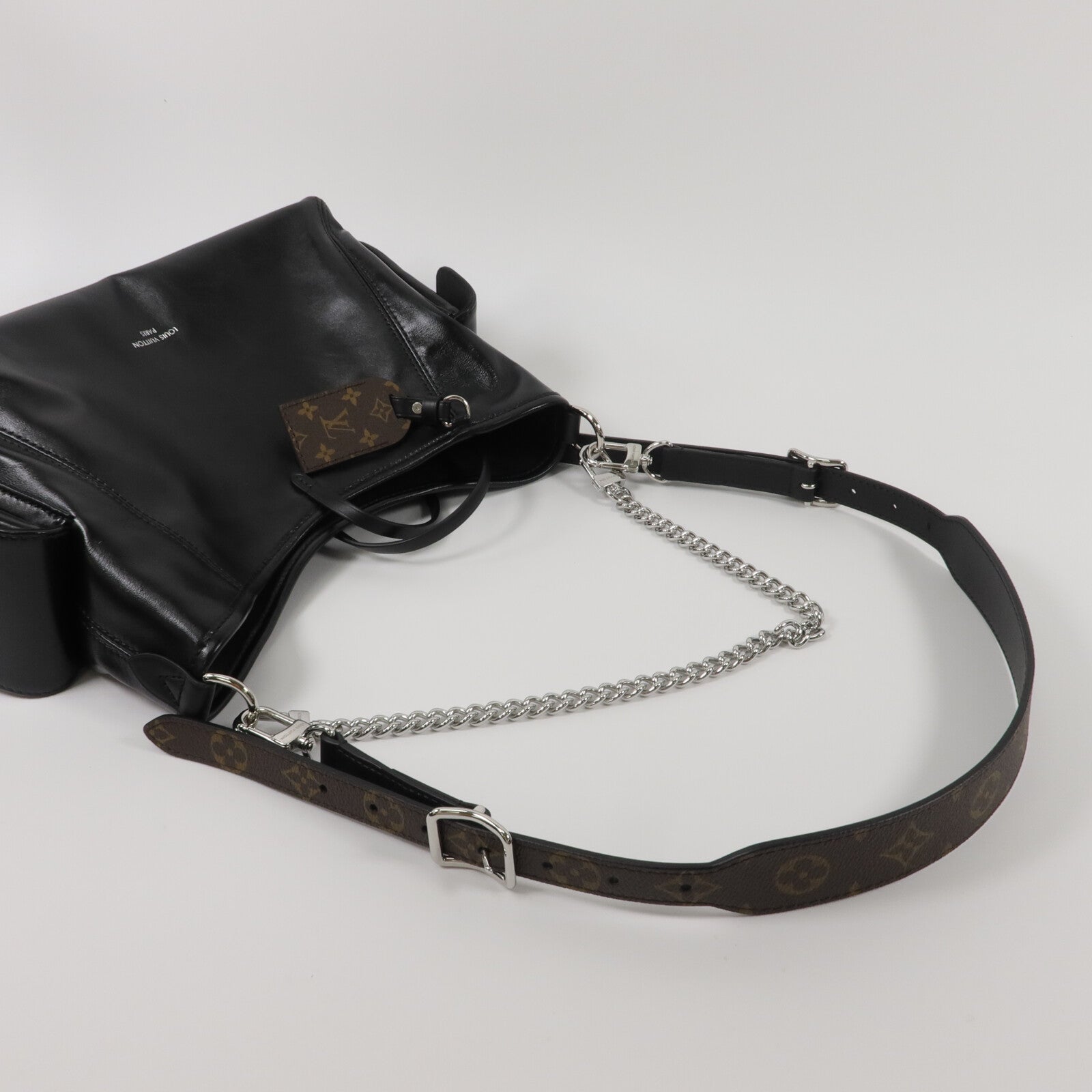 LOUIS VUITTON 羊皮皮革Carry All Vibe PM手挽肩背兩用袋