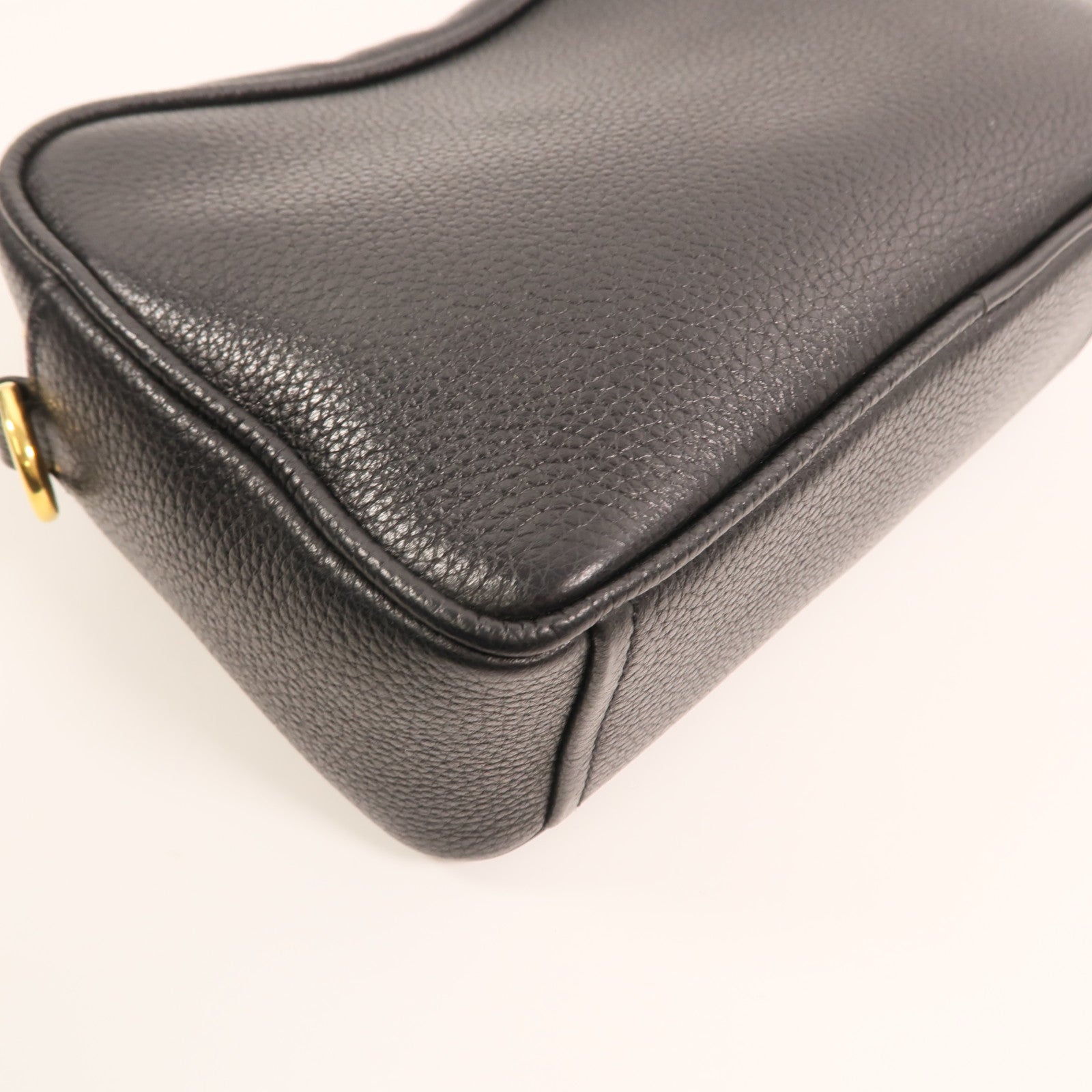 PRADA 牛皮皮革Camera Bag金扣肩背袋