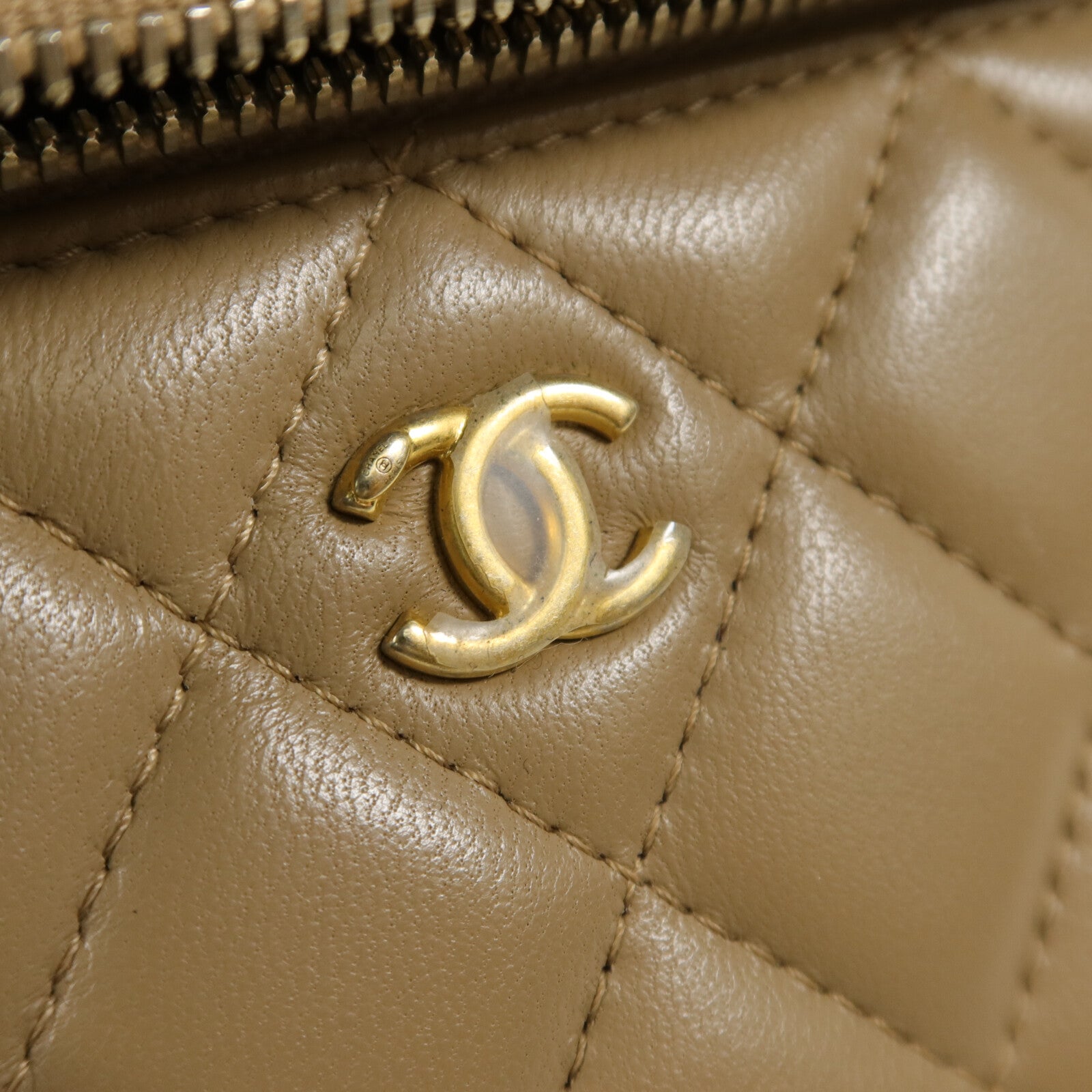 CHANEL 羊皮皮革Vanity Case鏈帶肩背袋