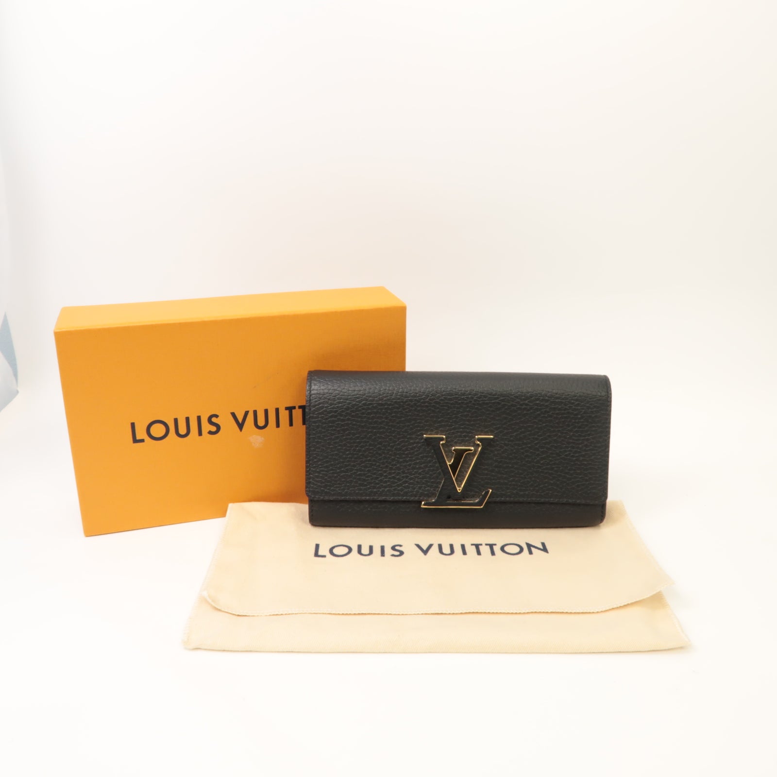LOUIS VUITTON 【激減優惠】牛皮皮革Capucine Wallet金扣長錢包黒色