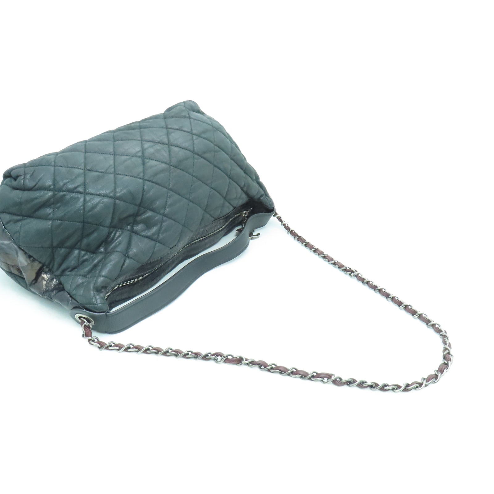 CHANEL rhombus sheepskin leather Shoulder Bag silver buckle chain shoulder bag black