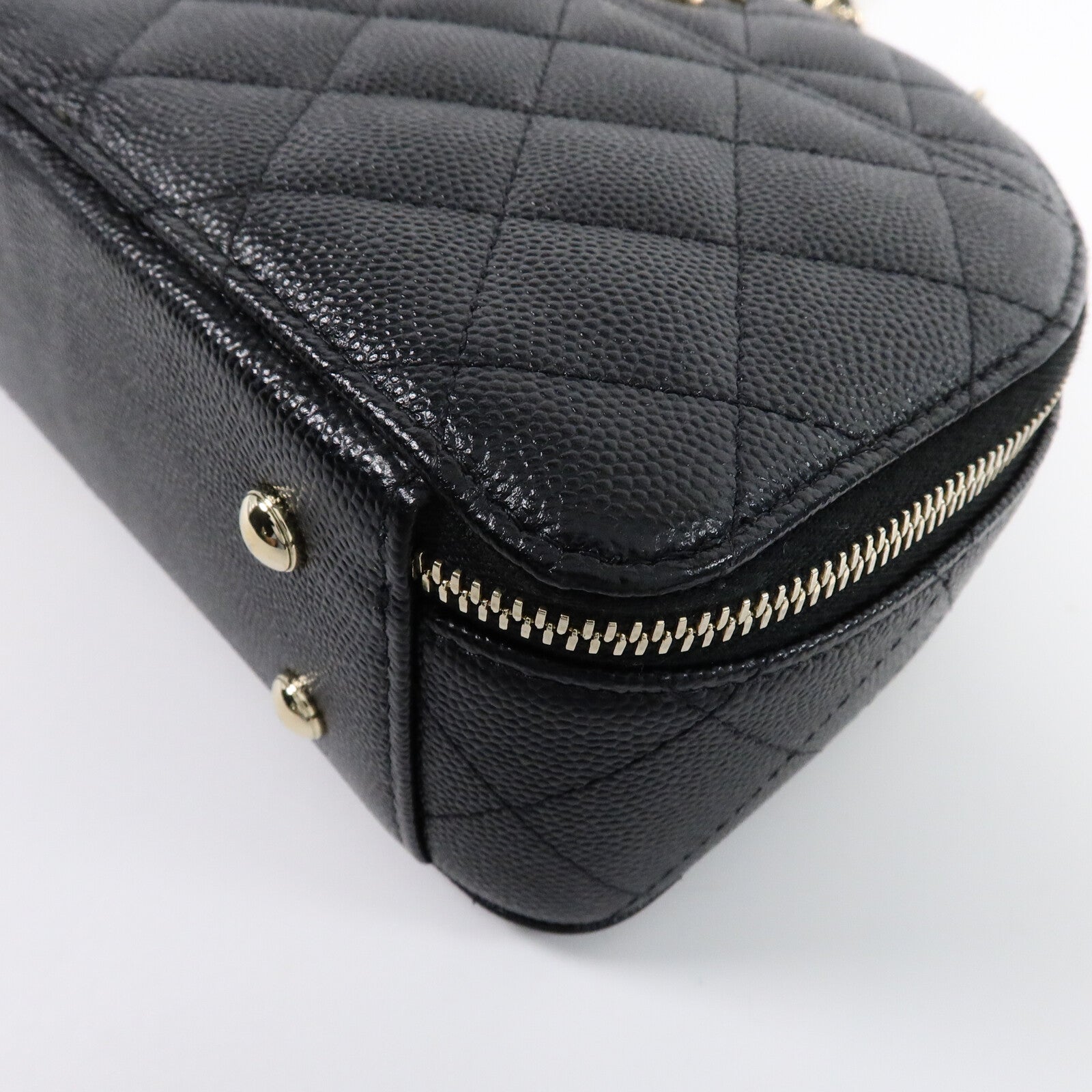 CHANEL 牛皮皮革Bowling Bag鏈帶肩背袋