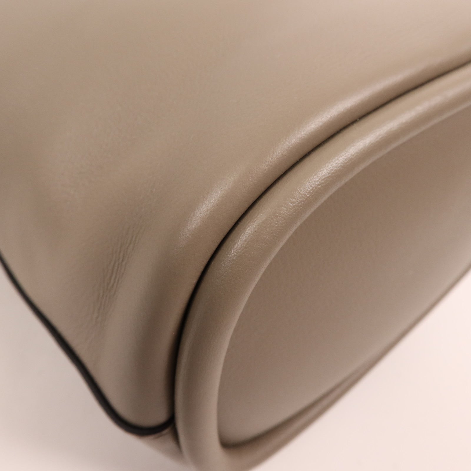 PRADA 羊皮皮革Shoulder Bag金扣手挽肩背兩用袋