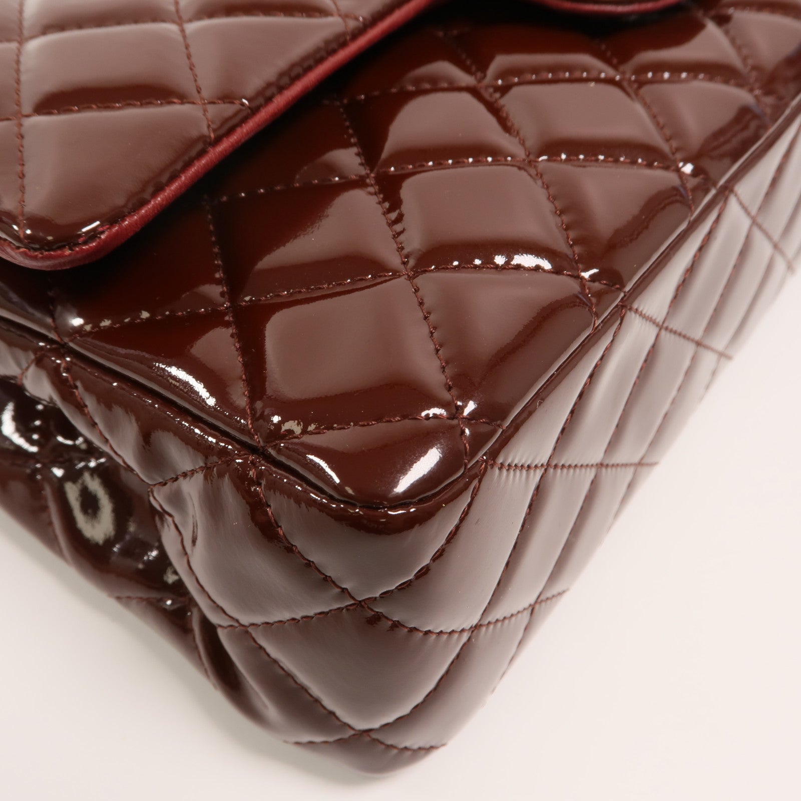 CHANEL 漆皮皮革Classic 25鏈帶肩背袋