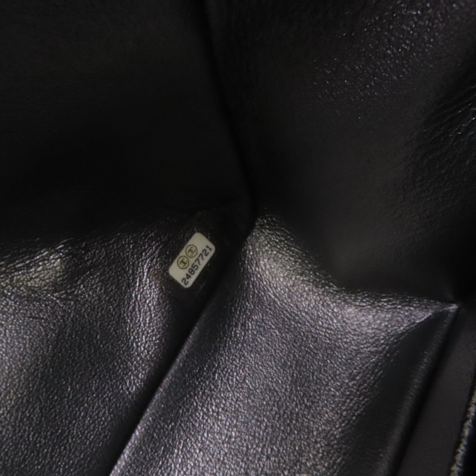 CHANEL 牛皮皮革2.55 24cm銀扣鏈帶肩背袋