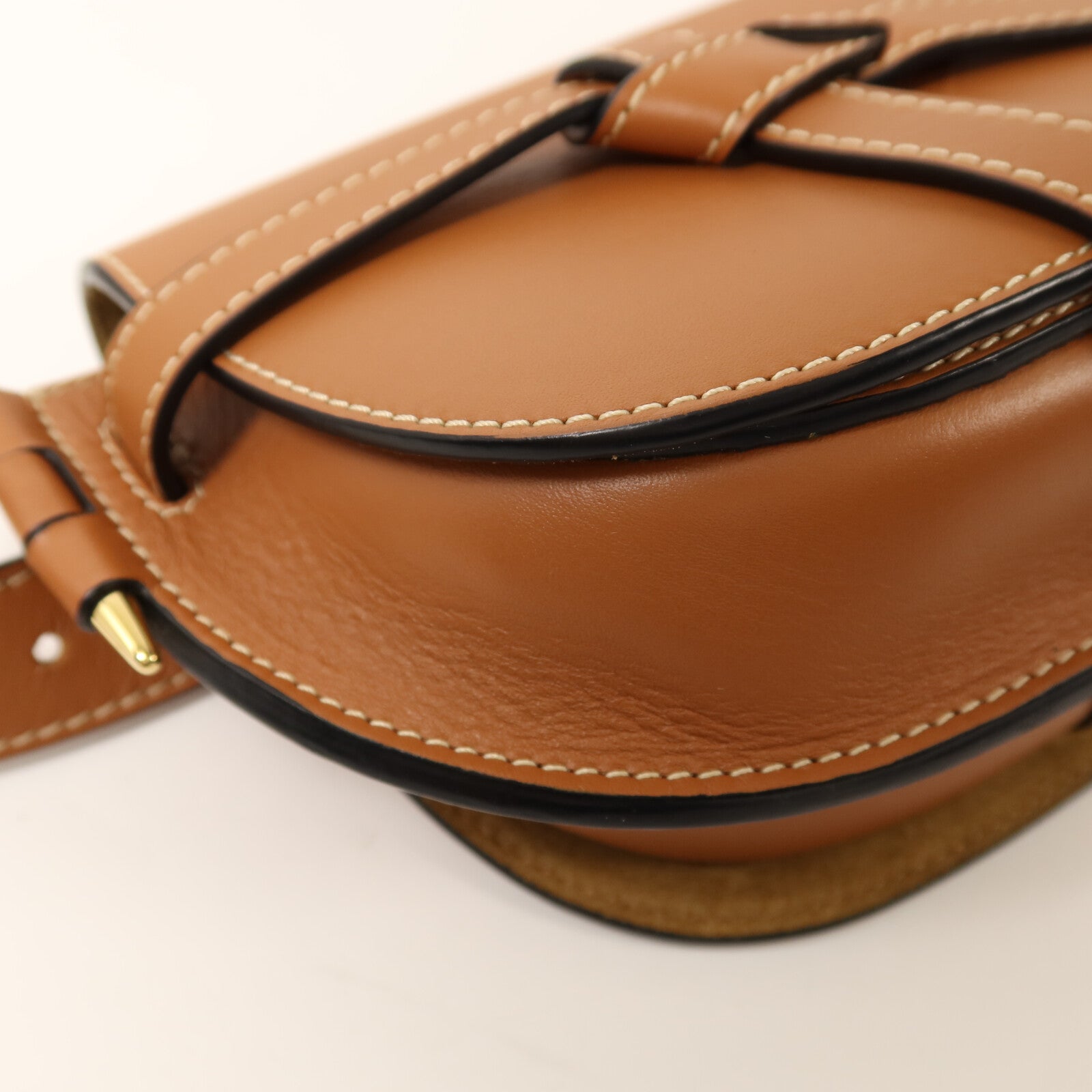 LOEWE 牛皮皮革Mini Gate Bag金扣肩背袋