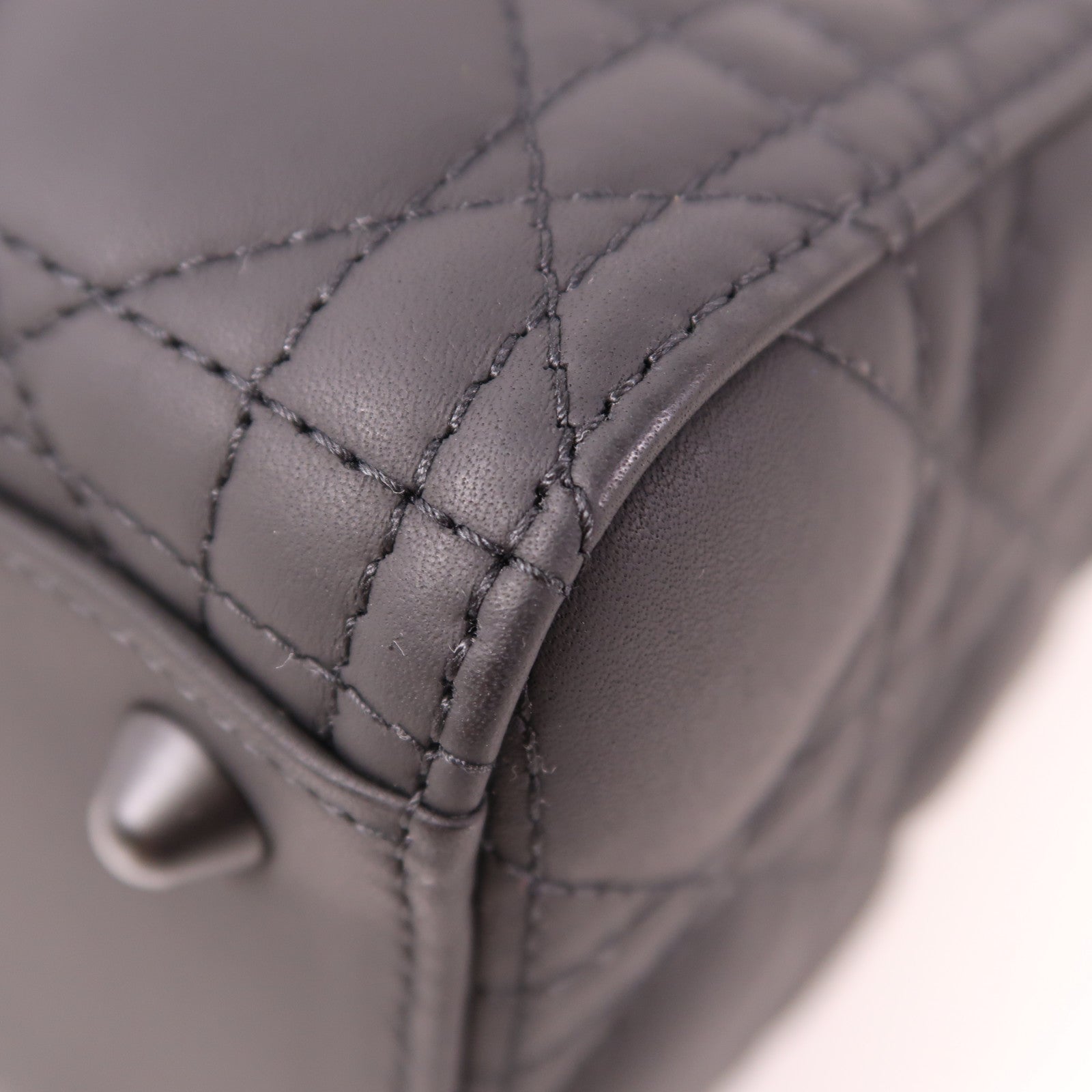 Dior 牛皮皮革Lady Dior Large手挽肩背兩用袋