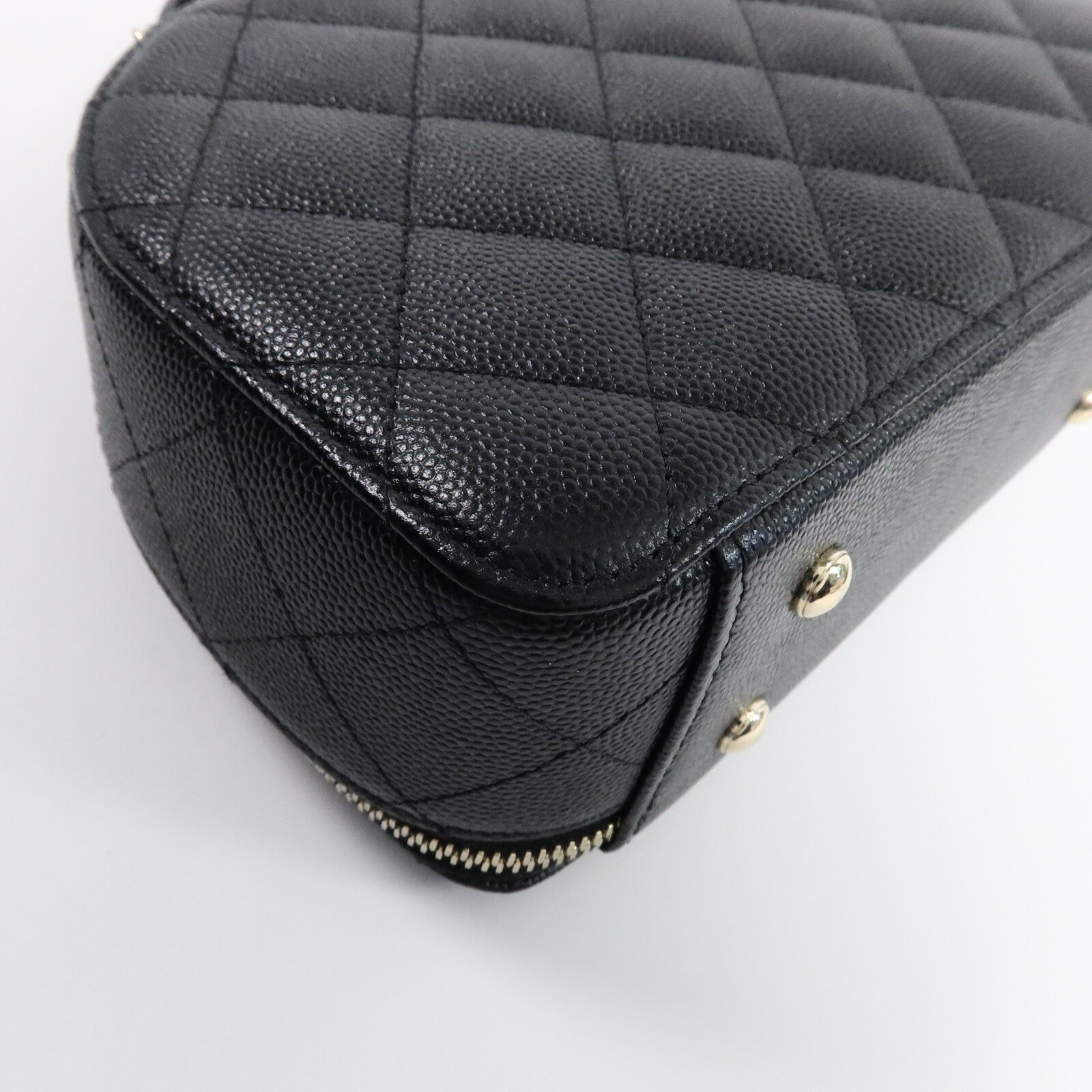 CHANEL 牛皮皮革Bowling Bag鏈帶肩背袋
