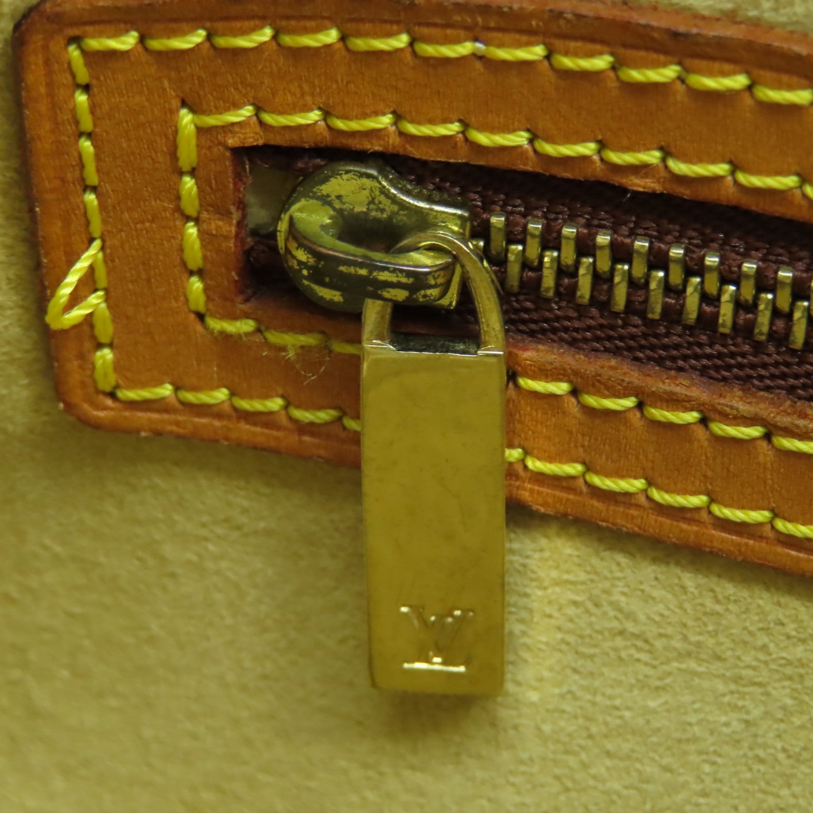 LOUIS VUITTON Monogram Looping MM金扣肩背袋啡色