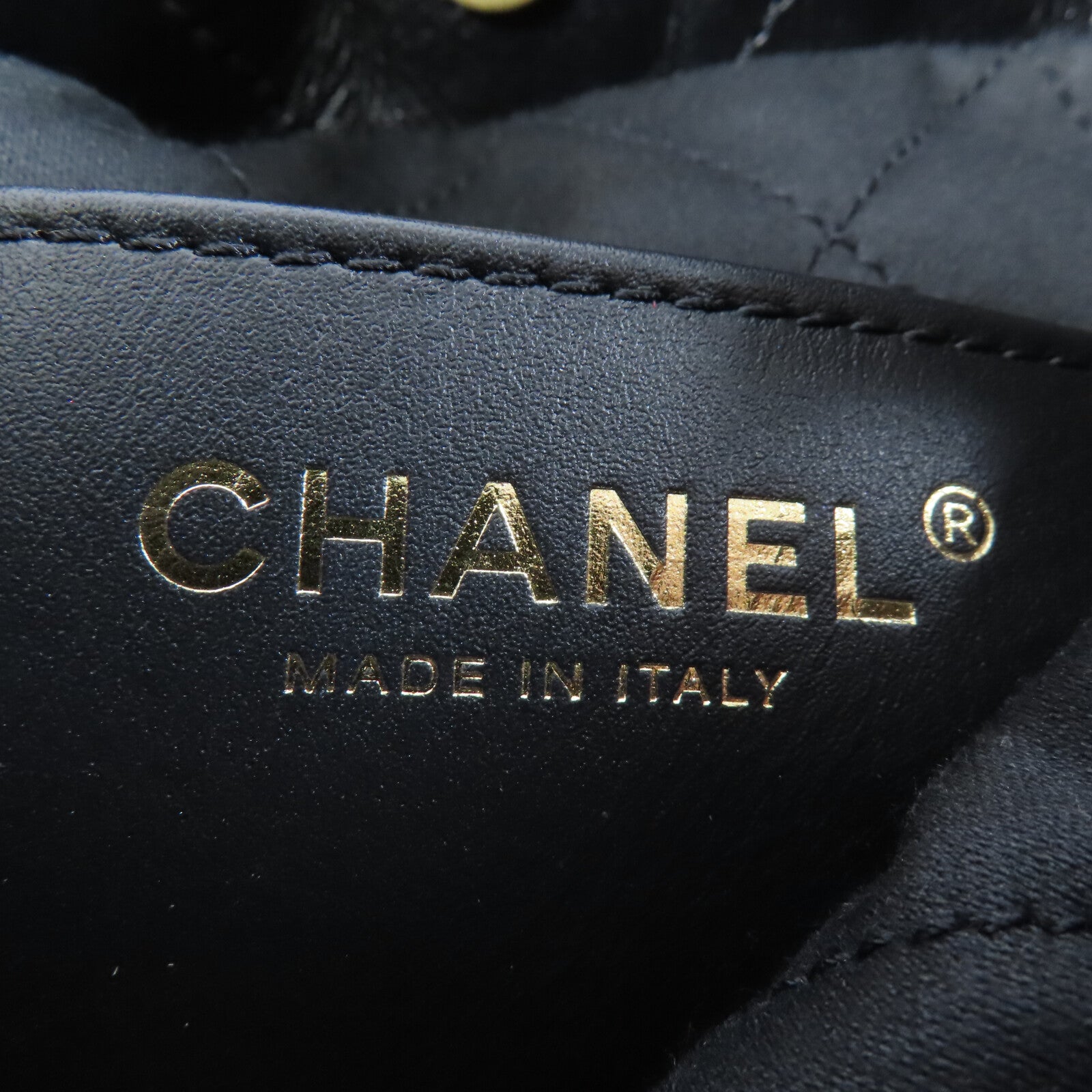 CHANEL 牛皮皮革Chanel 22 Mini鏈帶手挽肩背兩用袋