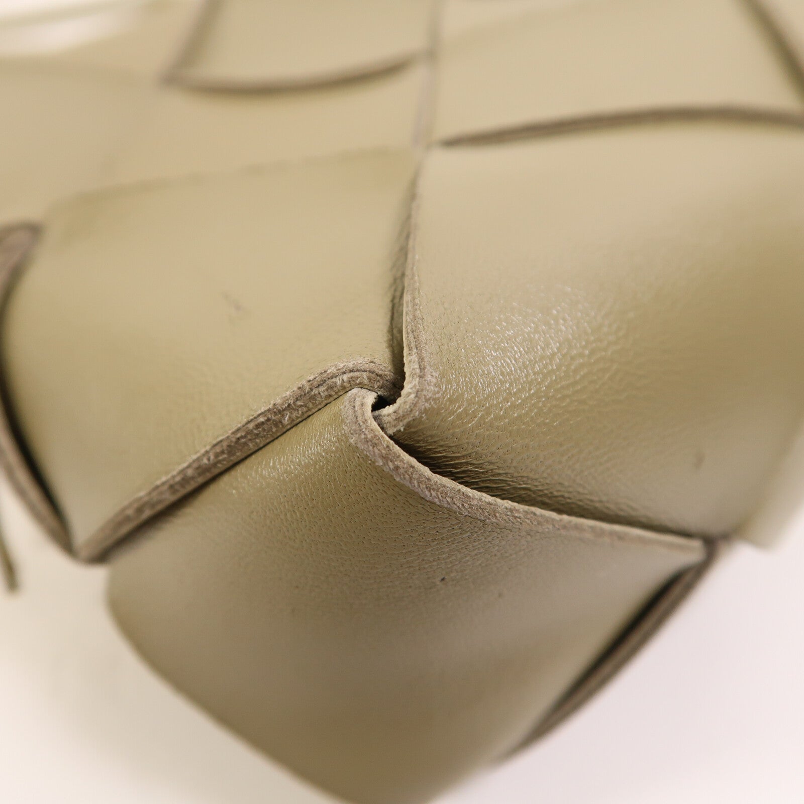 BOTTEGA VENETA 【激減優惠】羊皮皮革Shoulder Bag金扣肩背袋